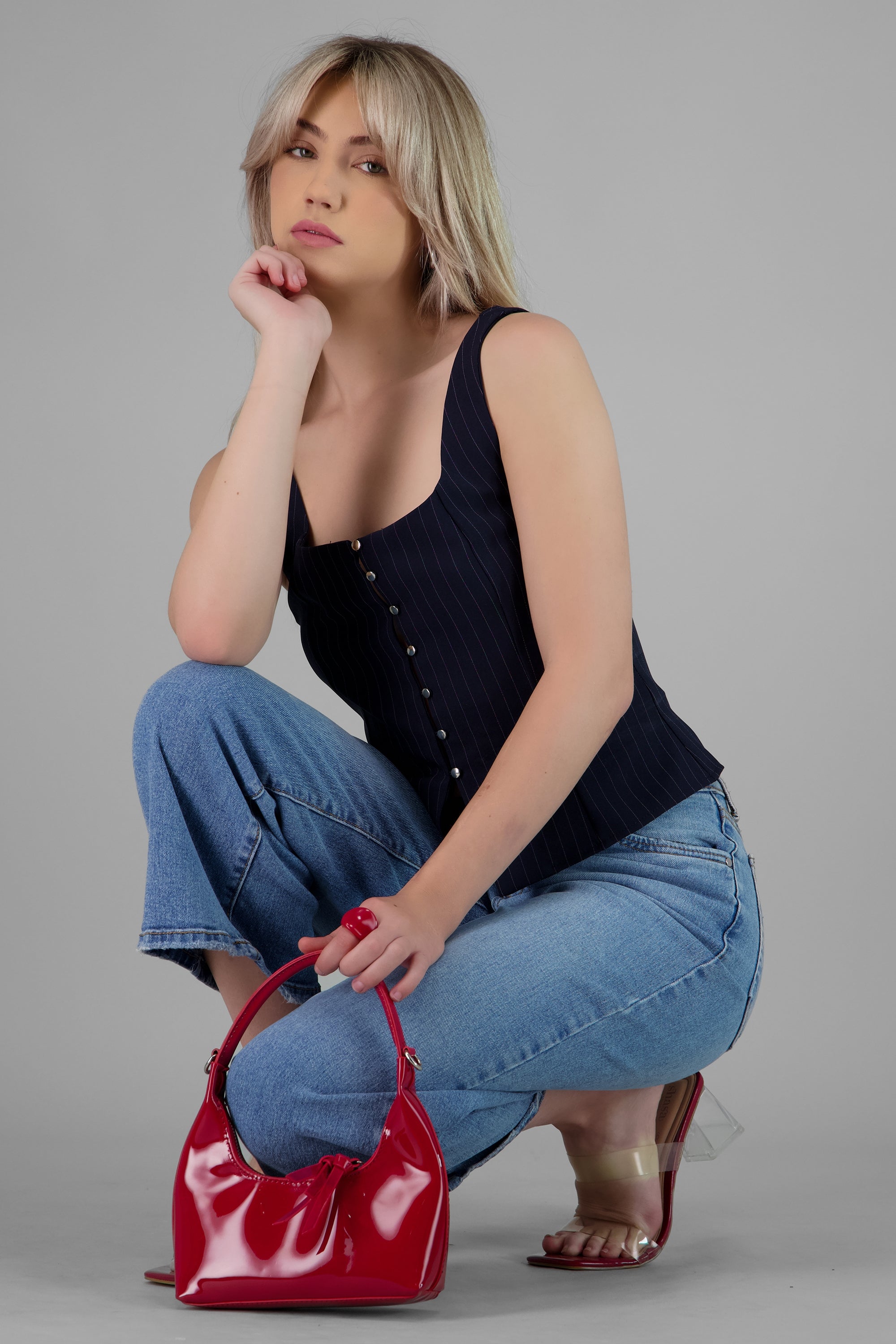 Top sastreado detalle botones MARINO