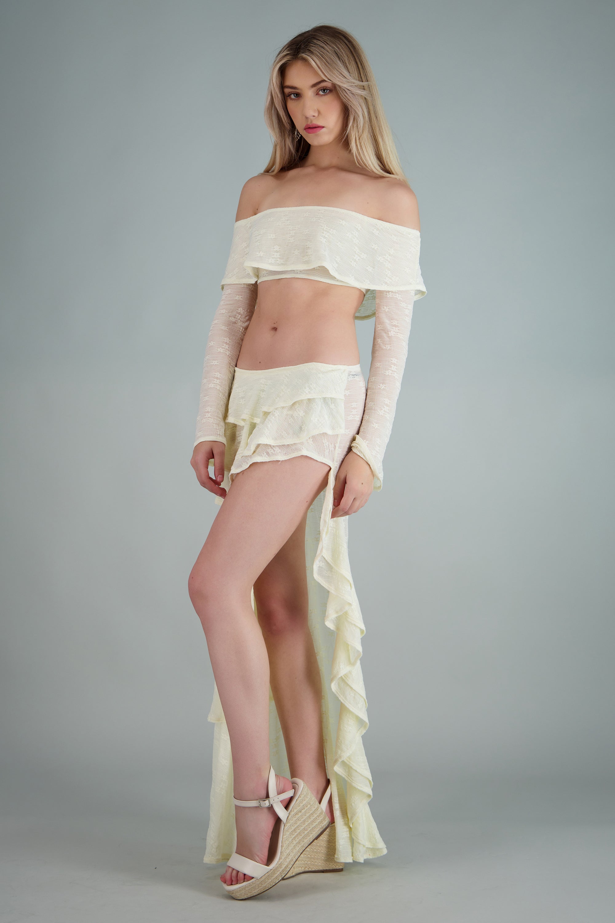 Salida falda encaje olanes HUESO