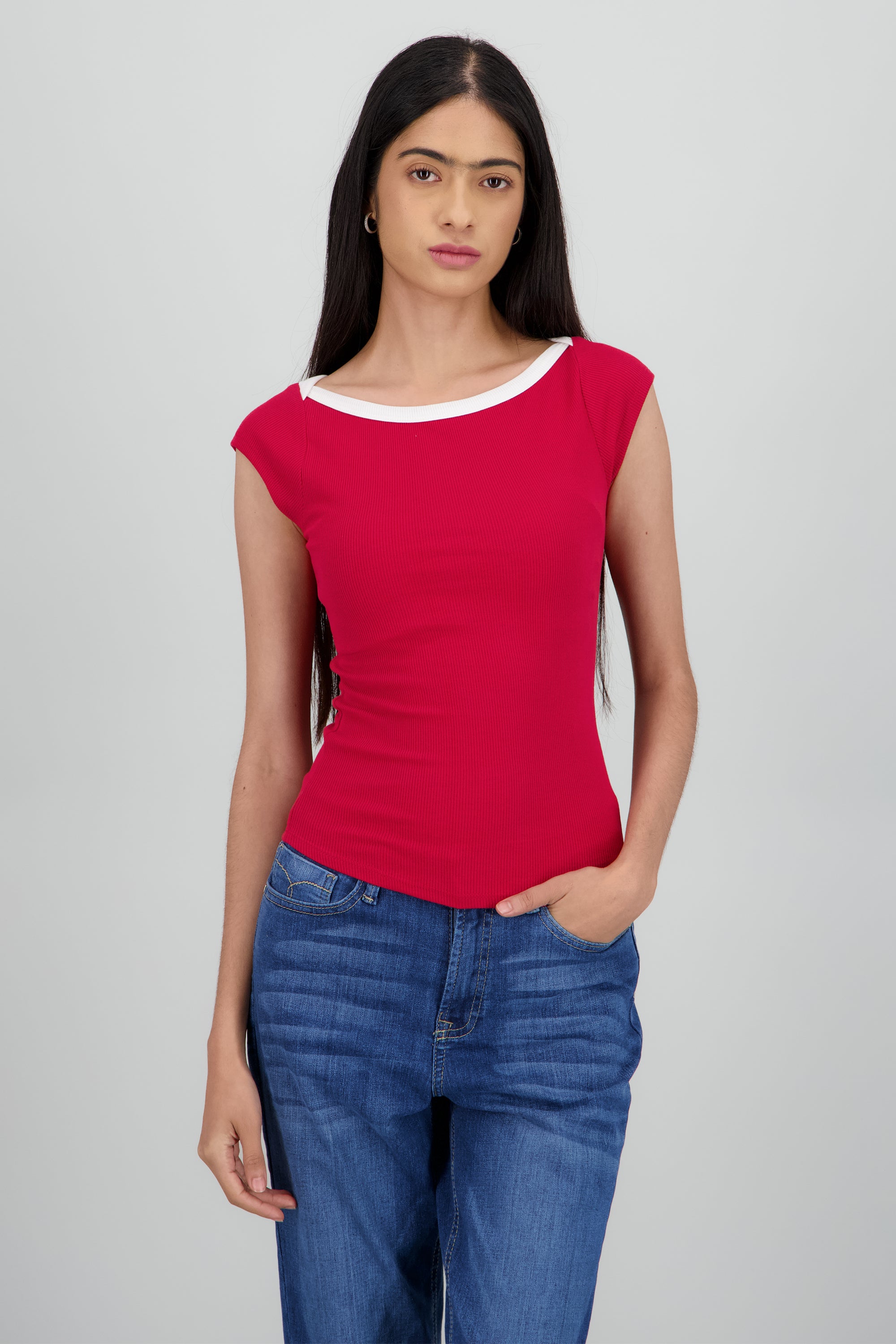 Top cuello barco detalle contraste ROJO COMBO