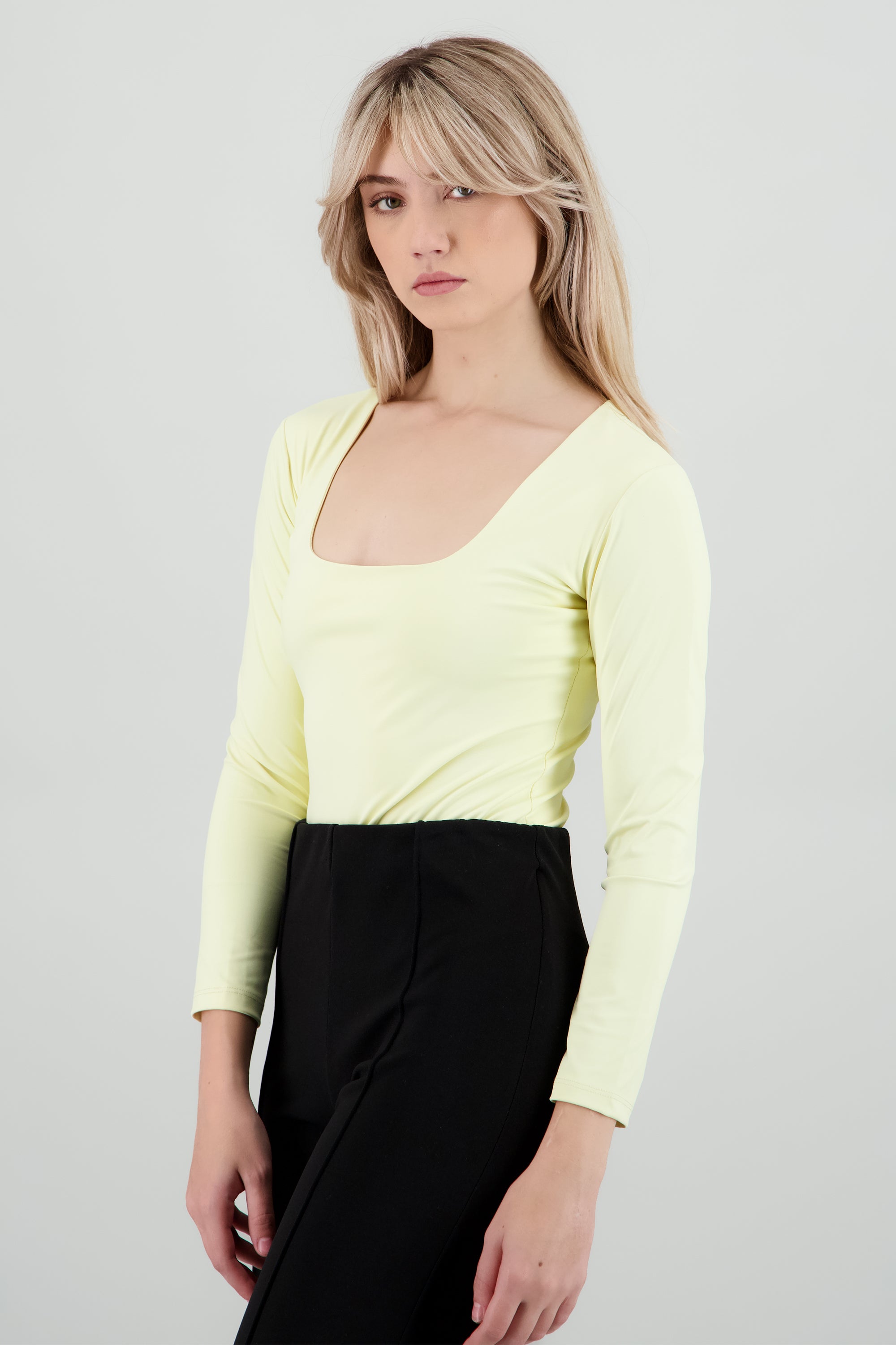 PASTEL YELLOW