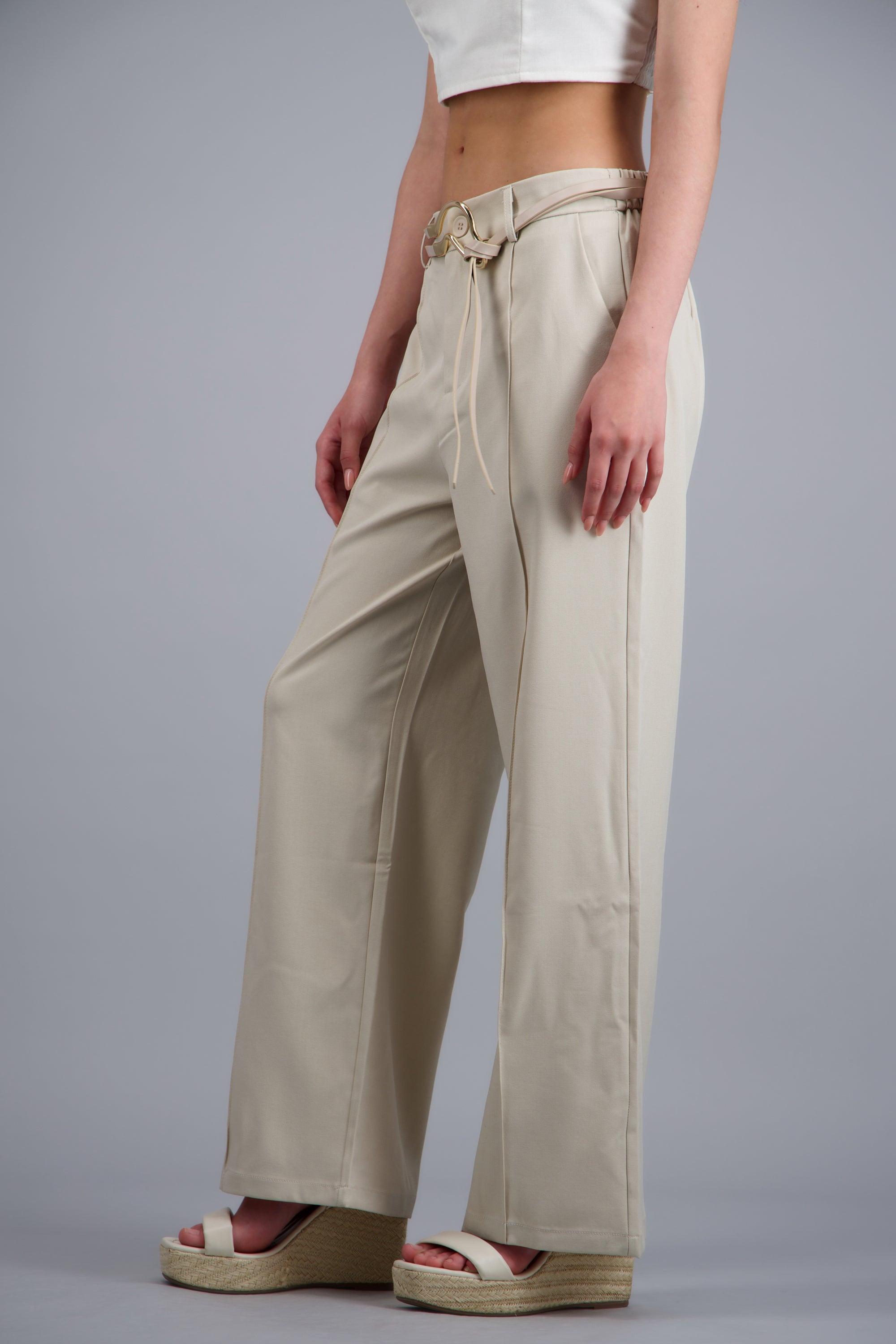 Pantalón con cinturón de tiras HUESO