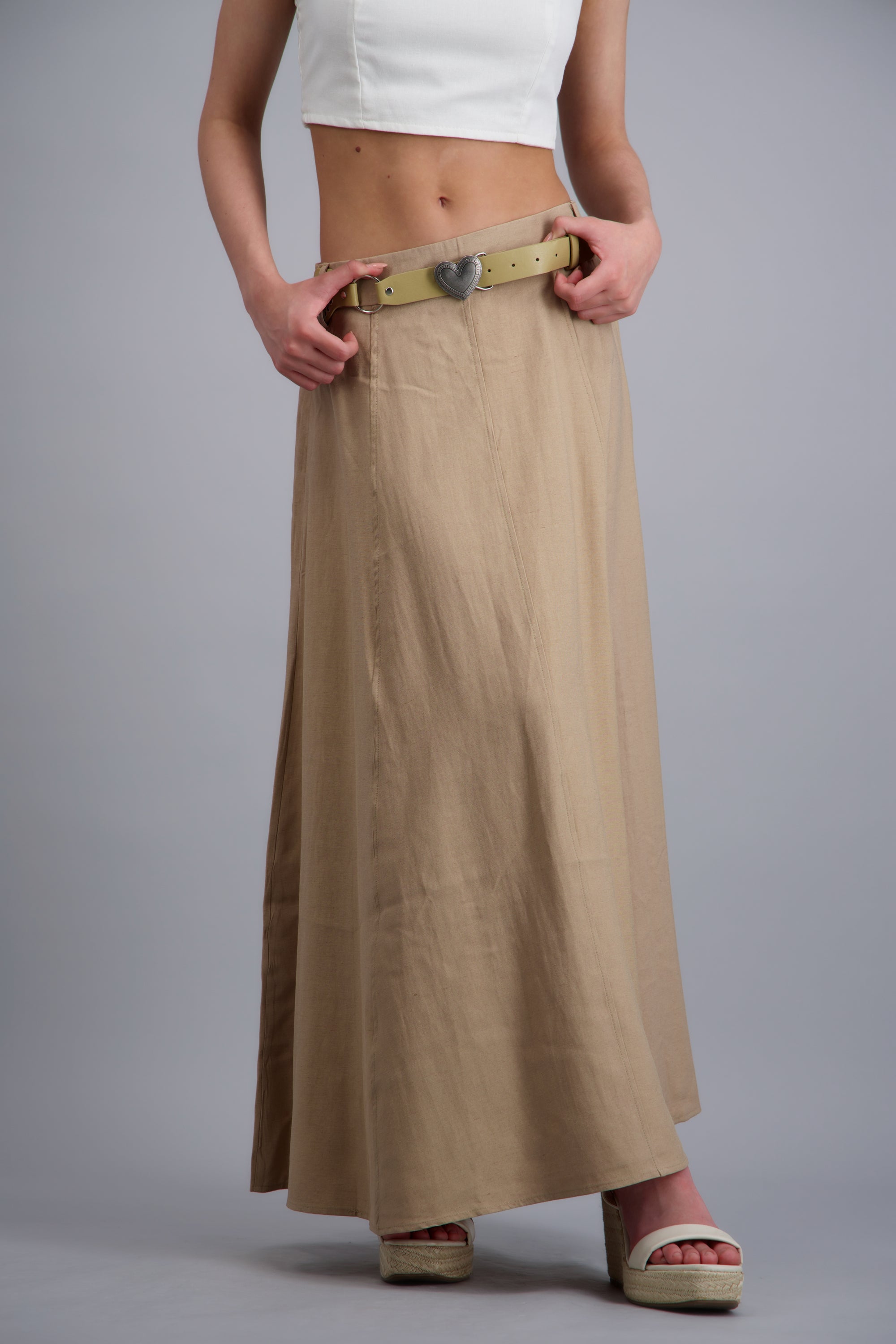 Maxi falda con cinturón KHAKI