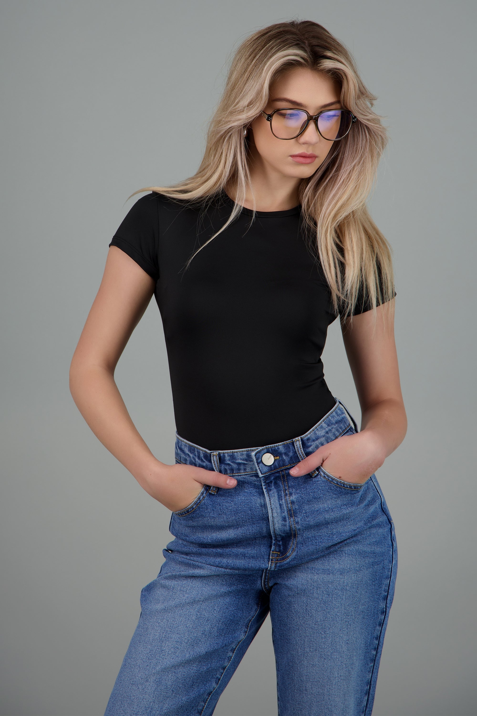 Bodysuit cuello redondo manga corta NEGRO