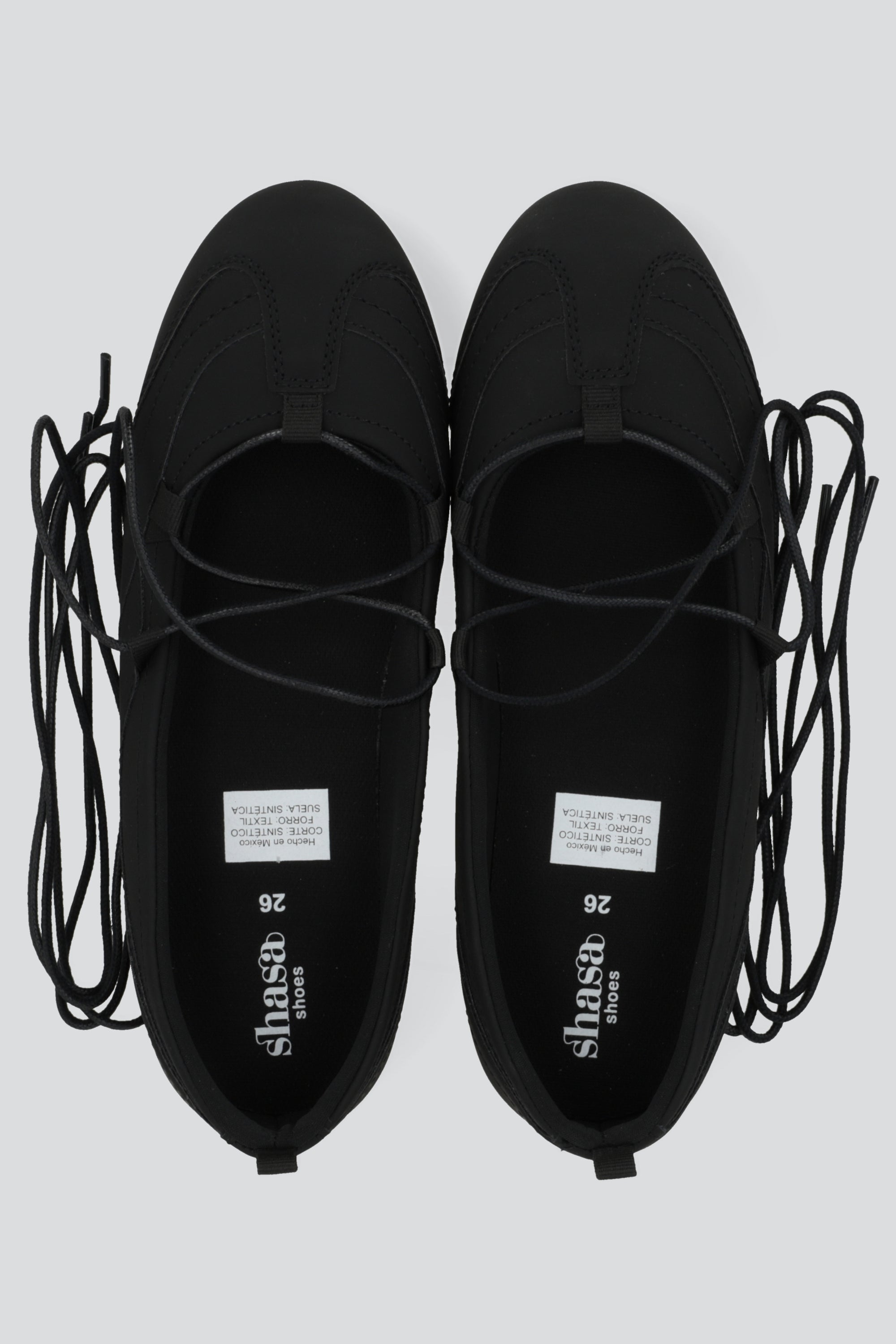 Tenis flat agujeta NEGRO