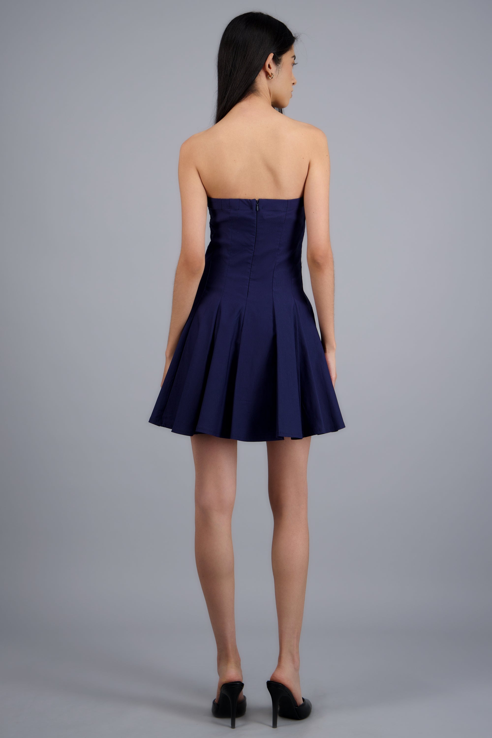 Vestido corto strapless con cortes MARINO