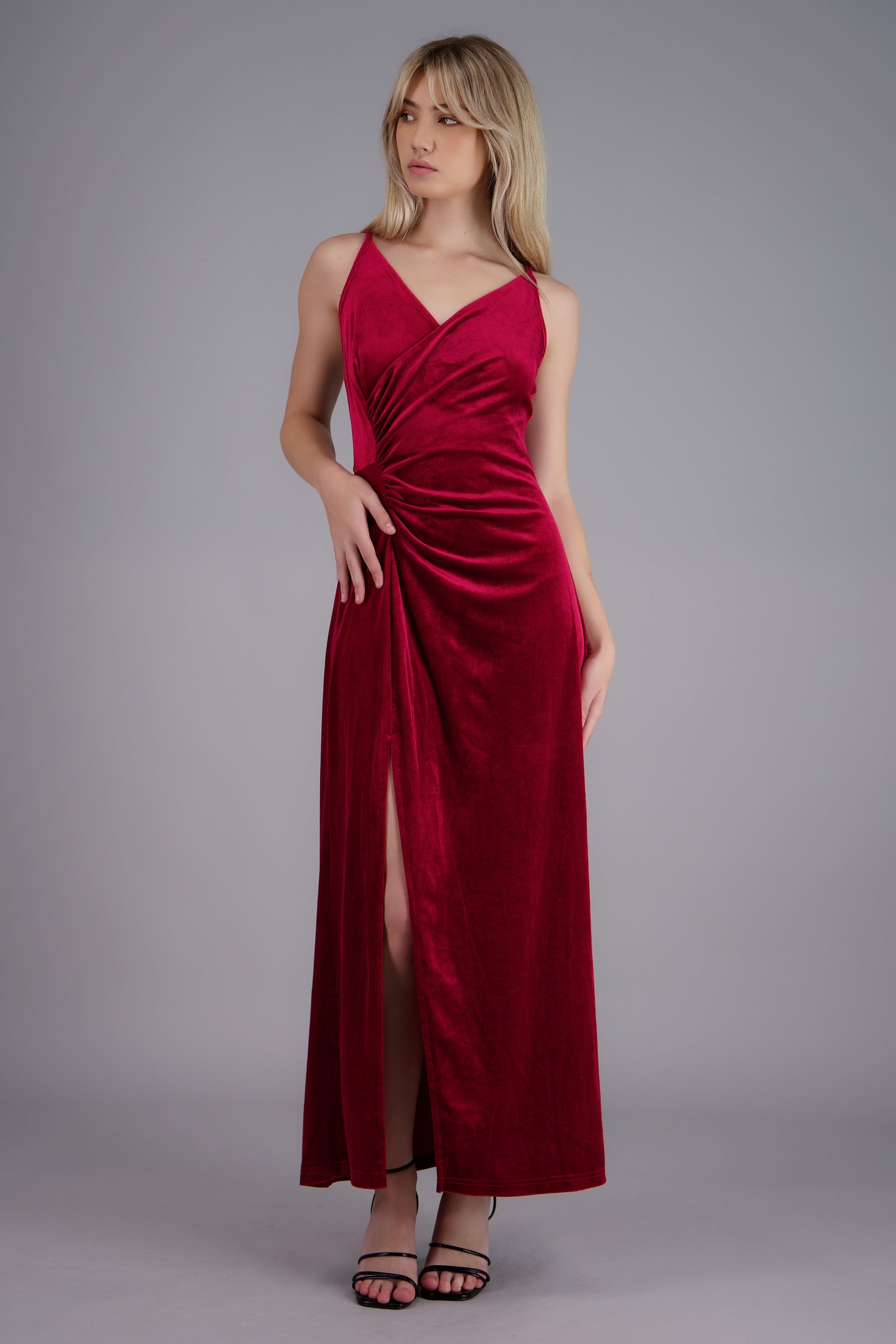Vestido maxi velvet escote en v ROJO