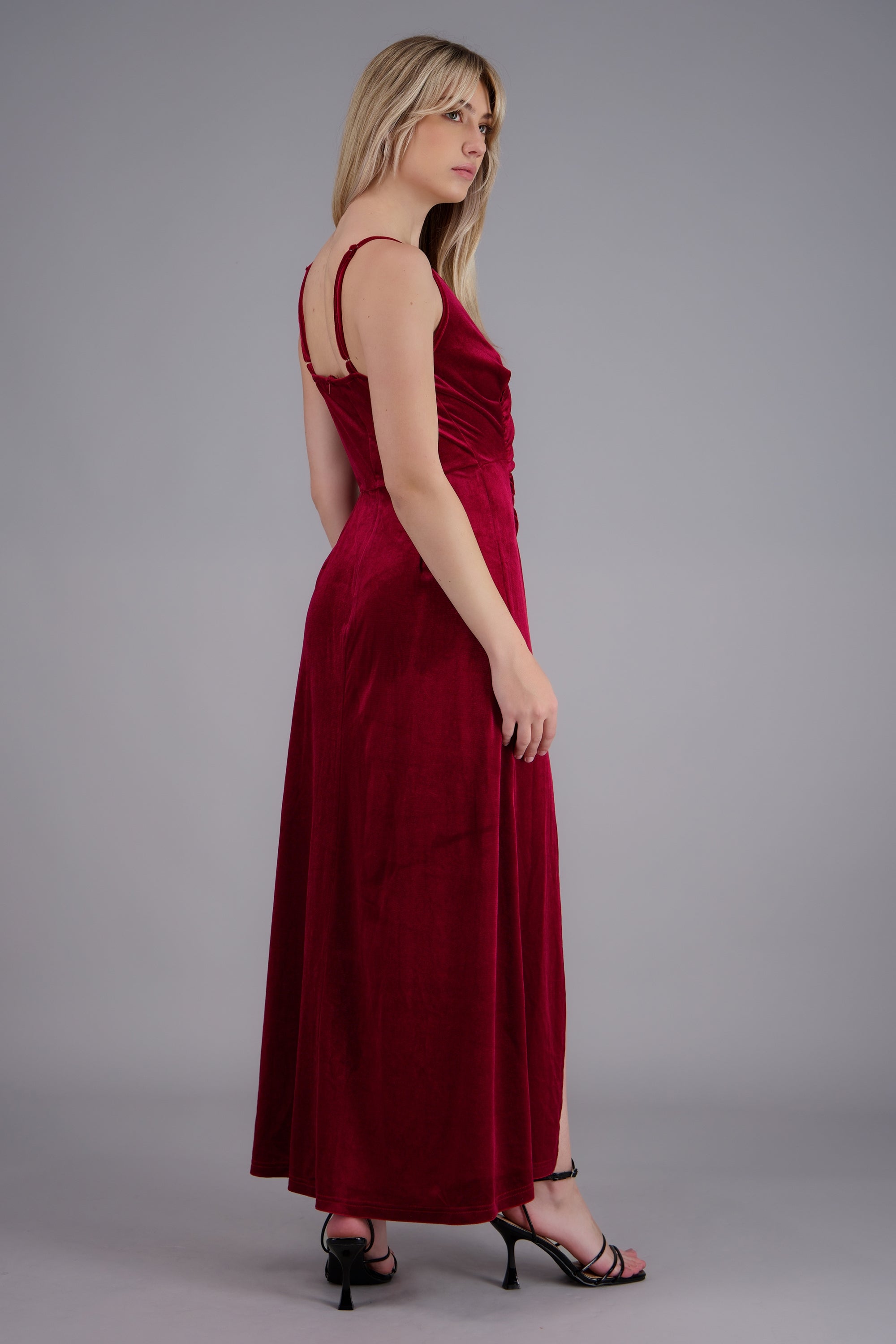 Vestido maxi velvet escote en v ROJO
