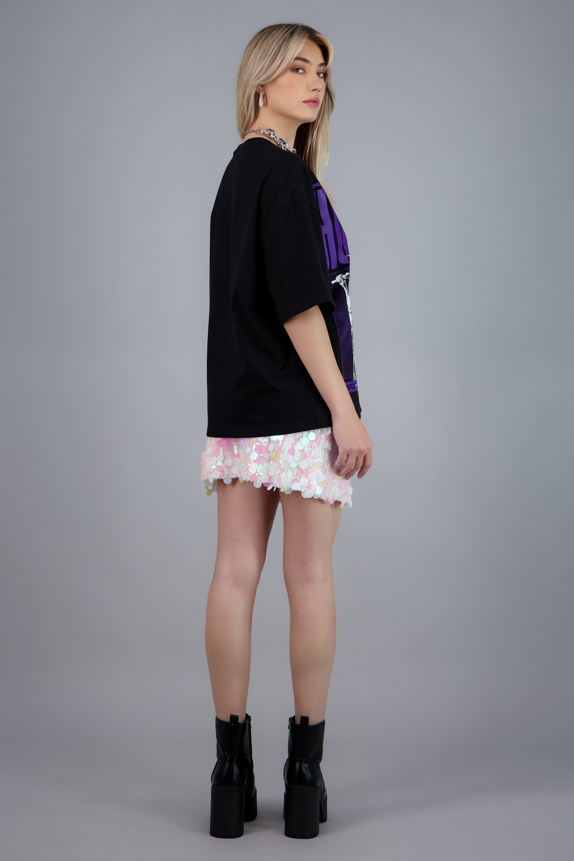 Playera k-pop DH Huntrix tour NEGRO