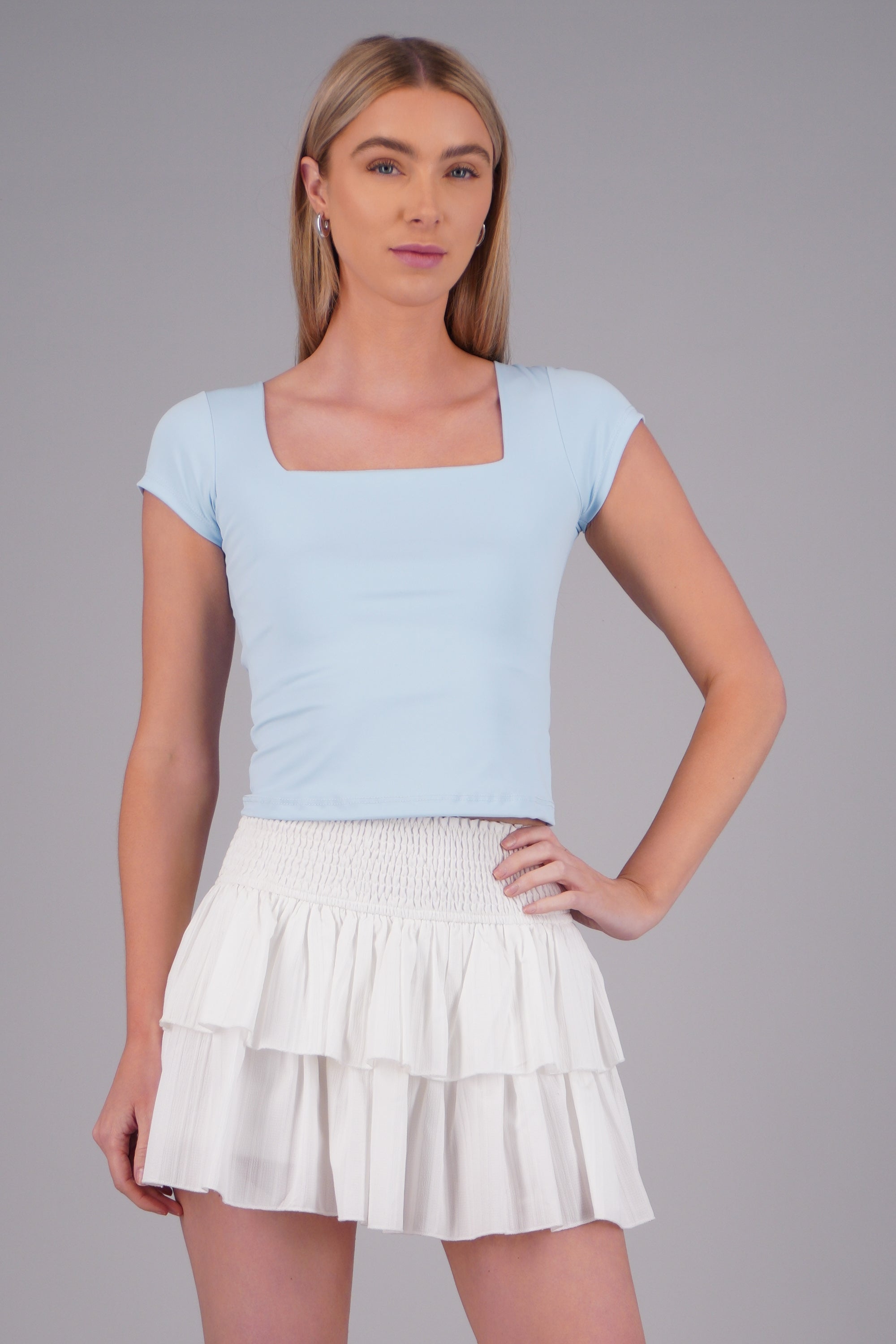 Top escote cuadrado con manga corta AZUL CIELO