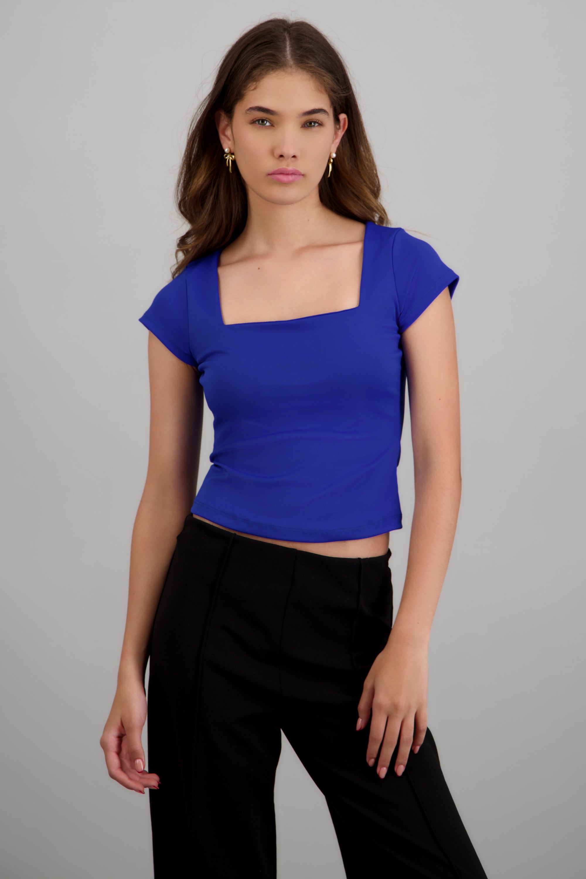 Top escote cuadrado con manga corta AZUL REY