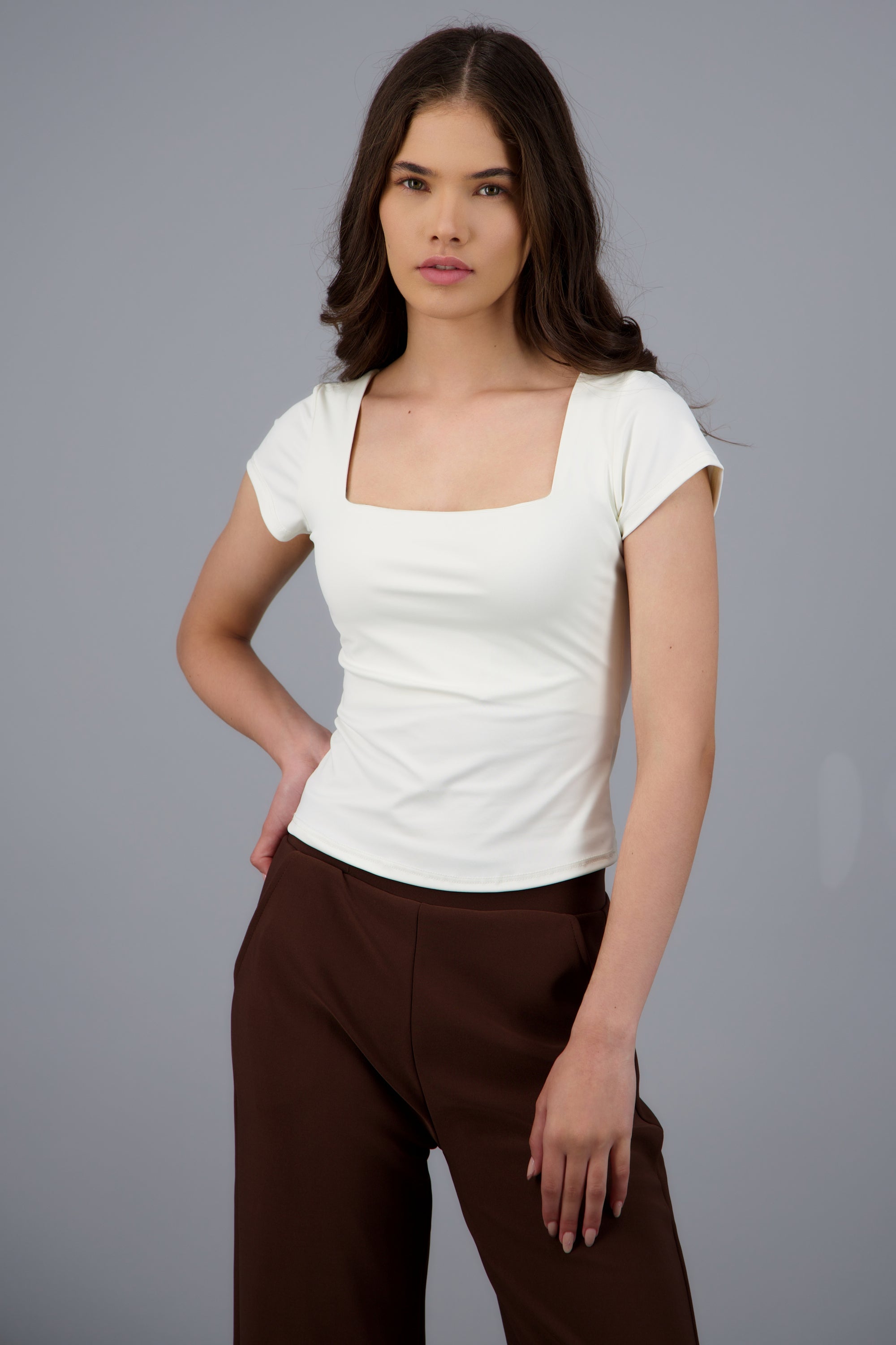 Top escote cuadrado con manga corta BLANCO