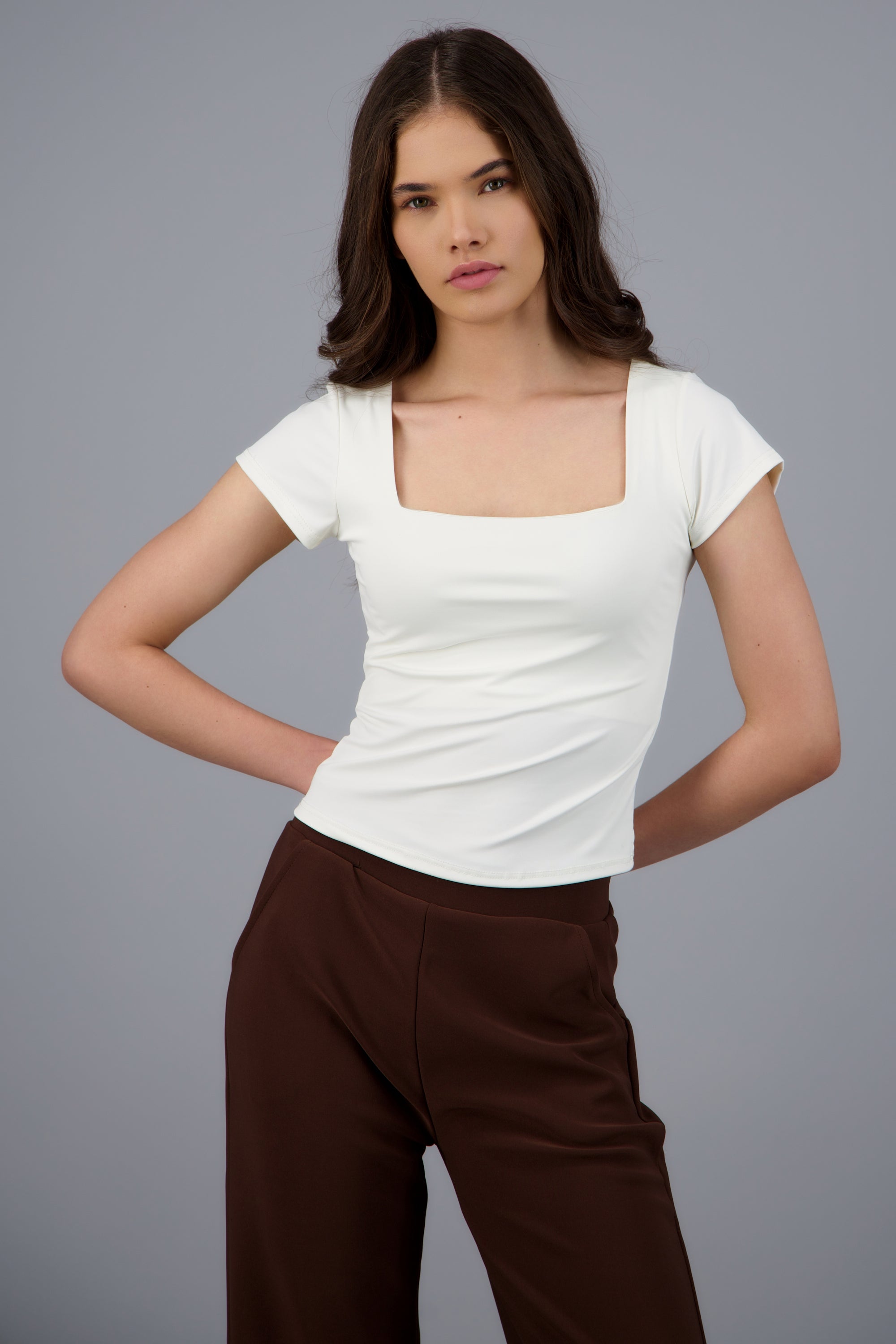Top escote cuadrado con manga corta BLANCO
