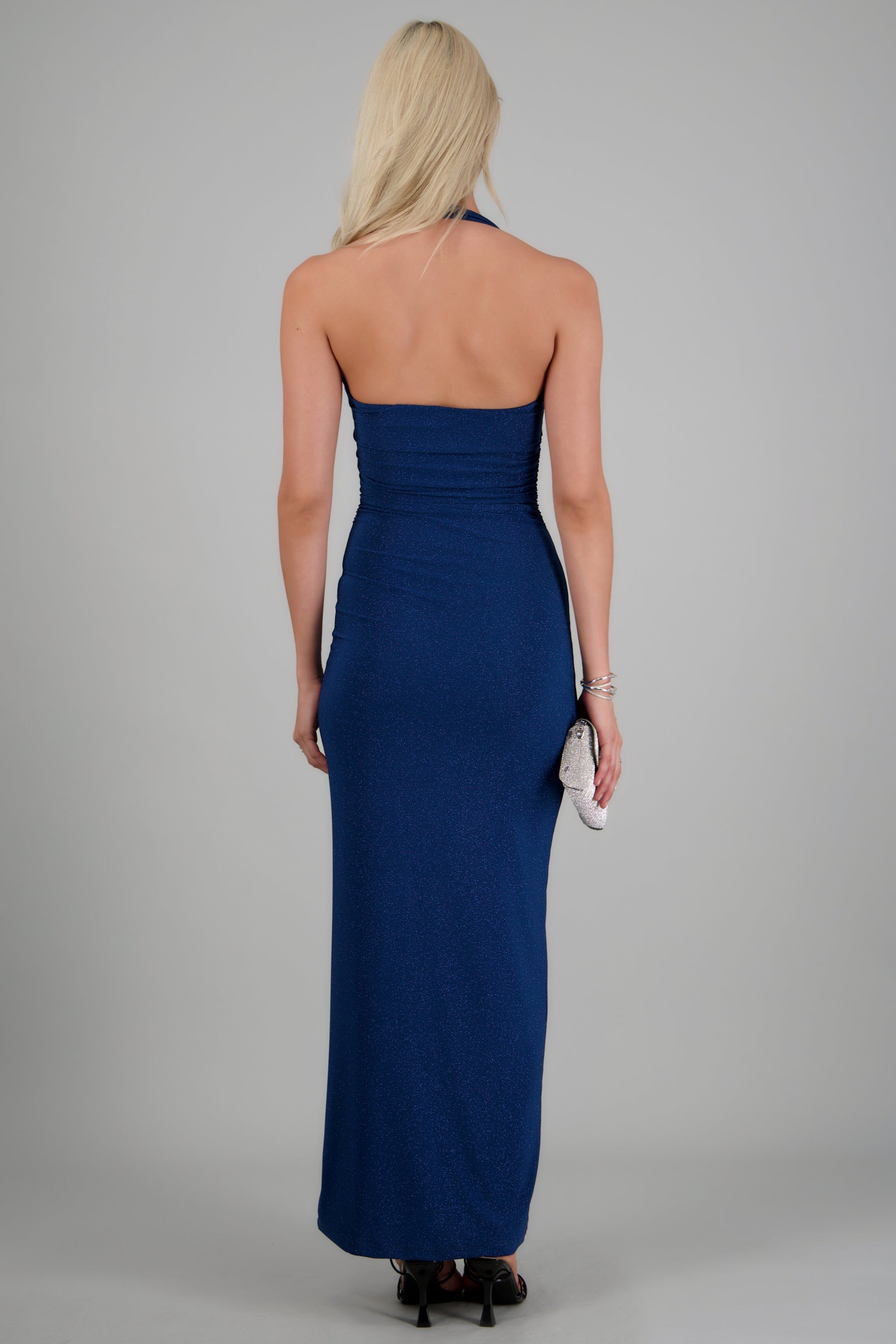 Vestido maxi halter detalle plisado AZUL PATO