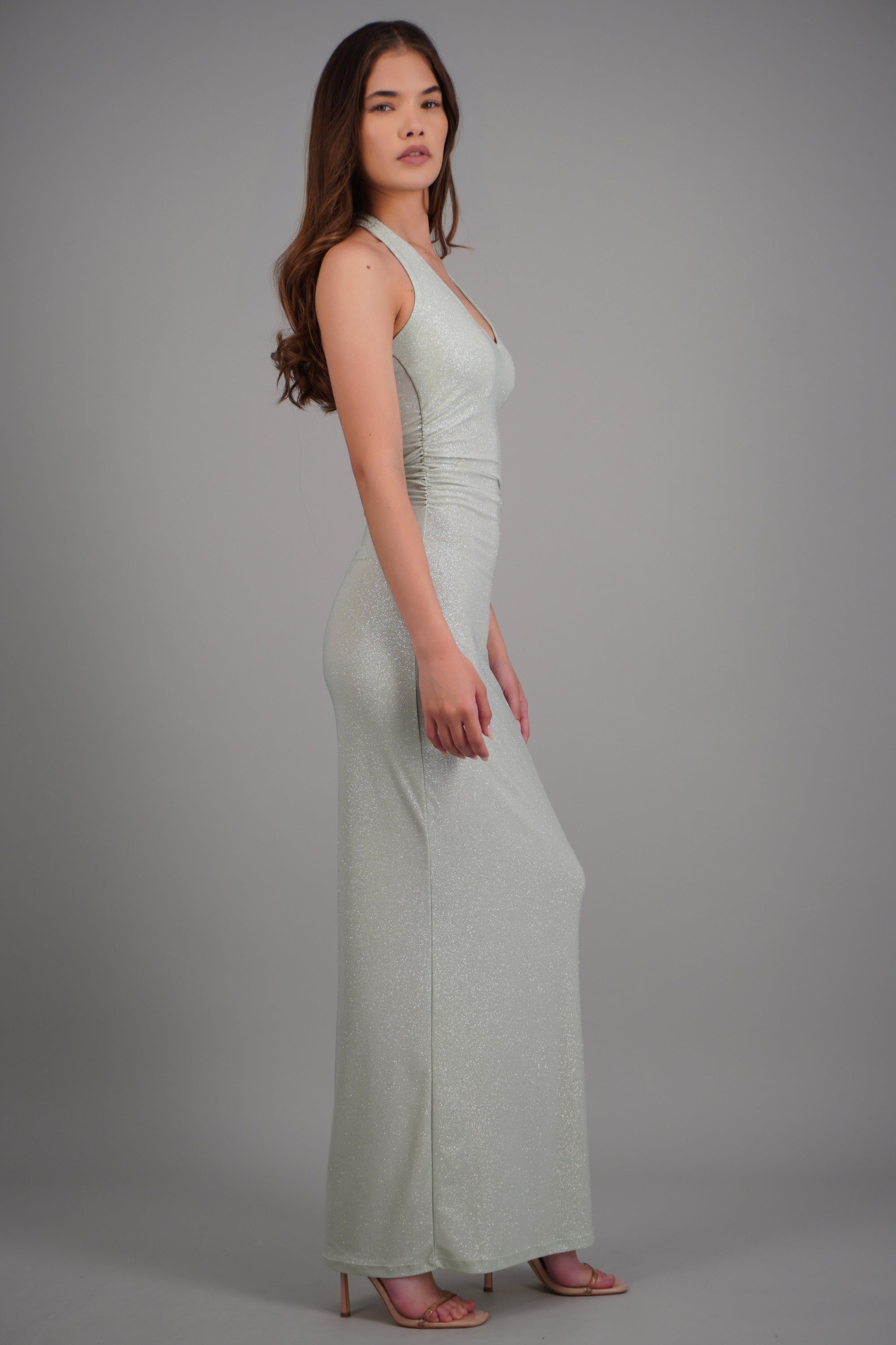 Vestido maxi halter detalle plisado SAGE