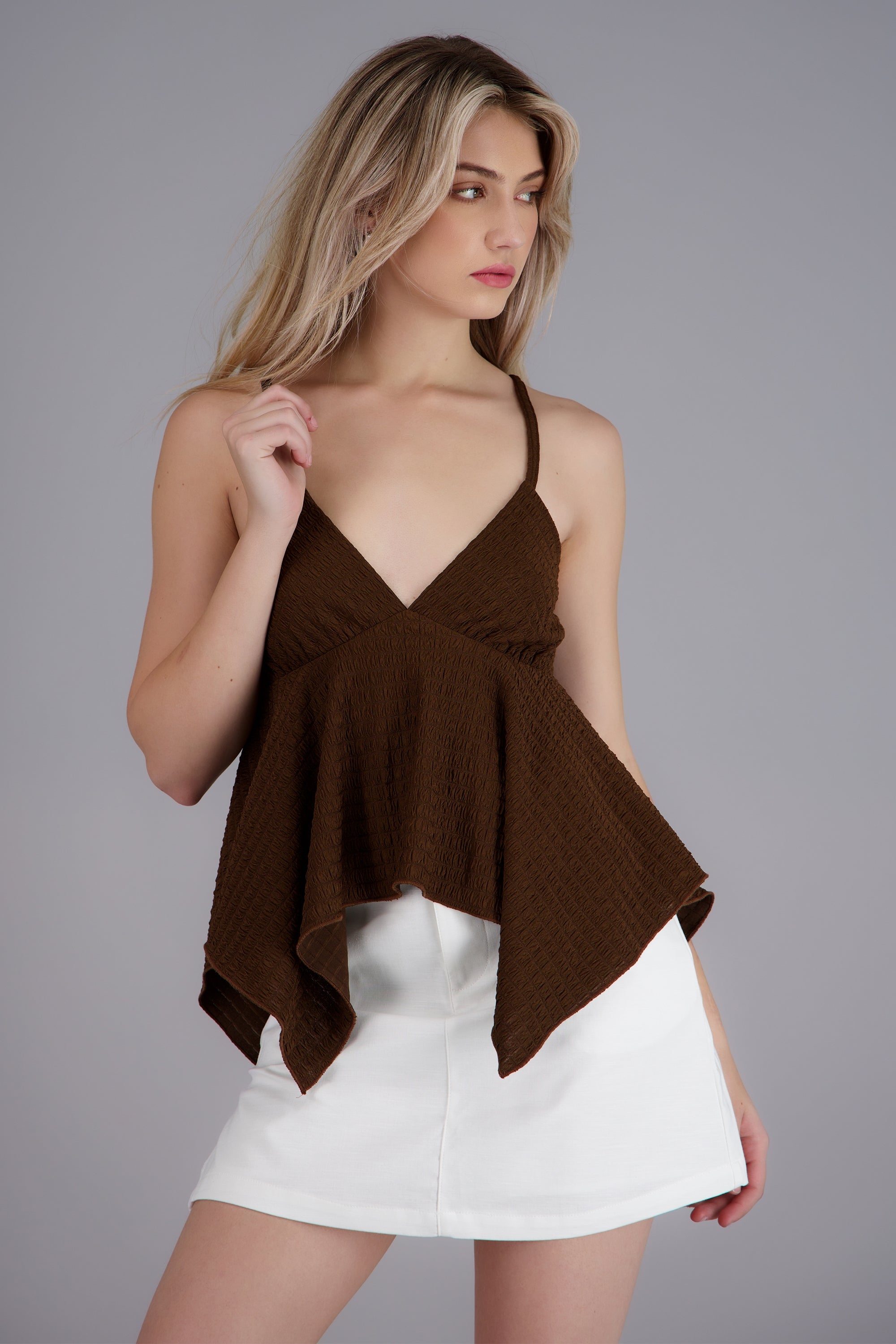 Top asimetrico de tirantes CHOCOLATE