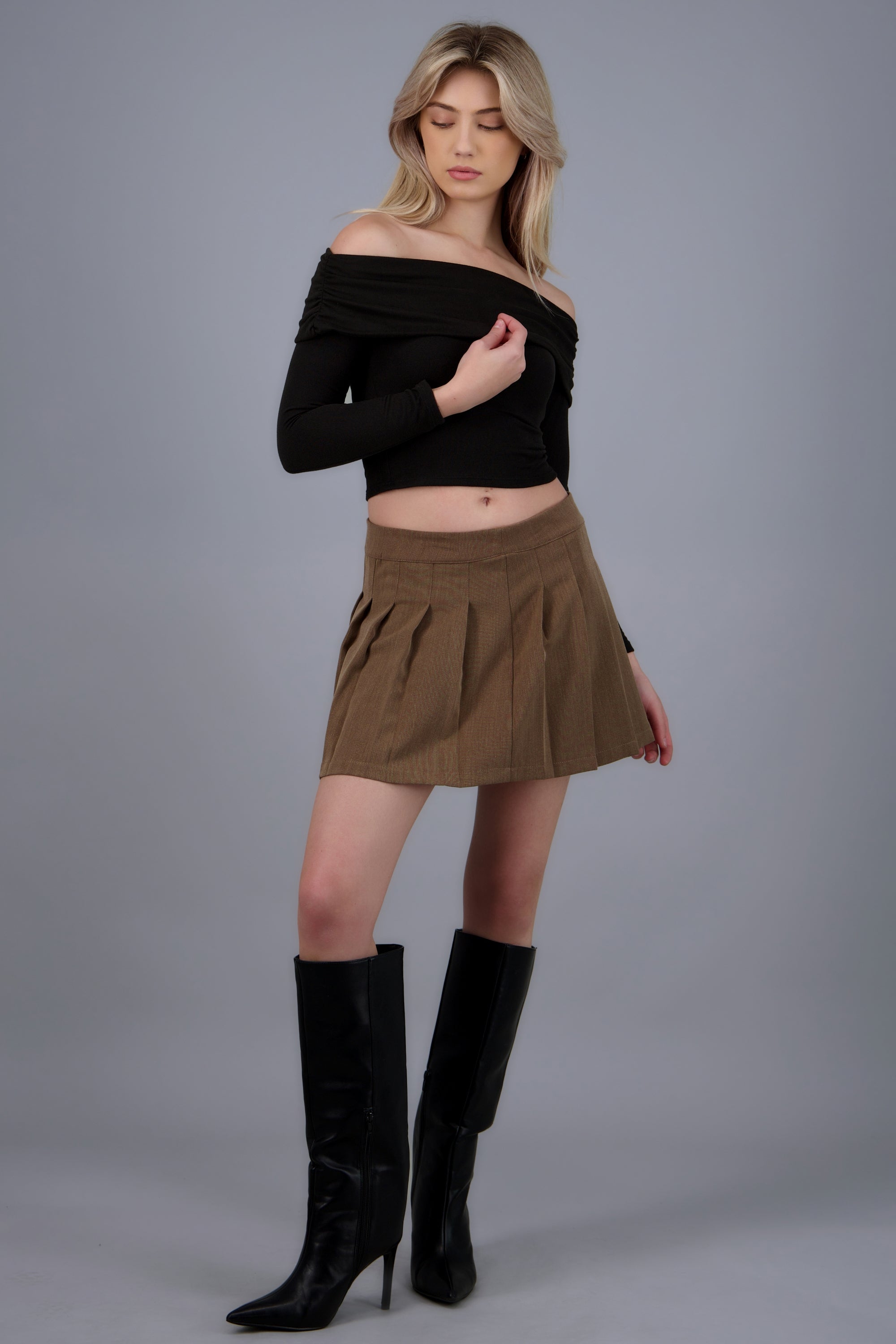 Top off shoulder de manga larga NEGRO