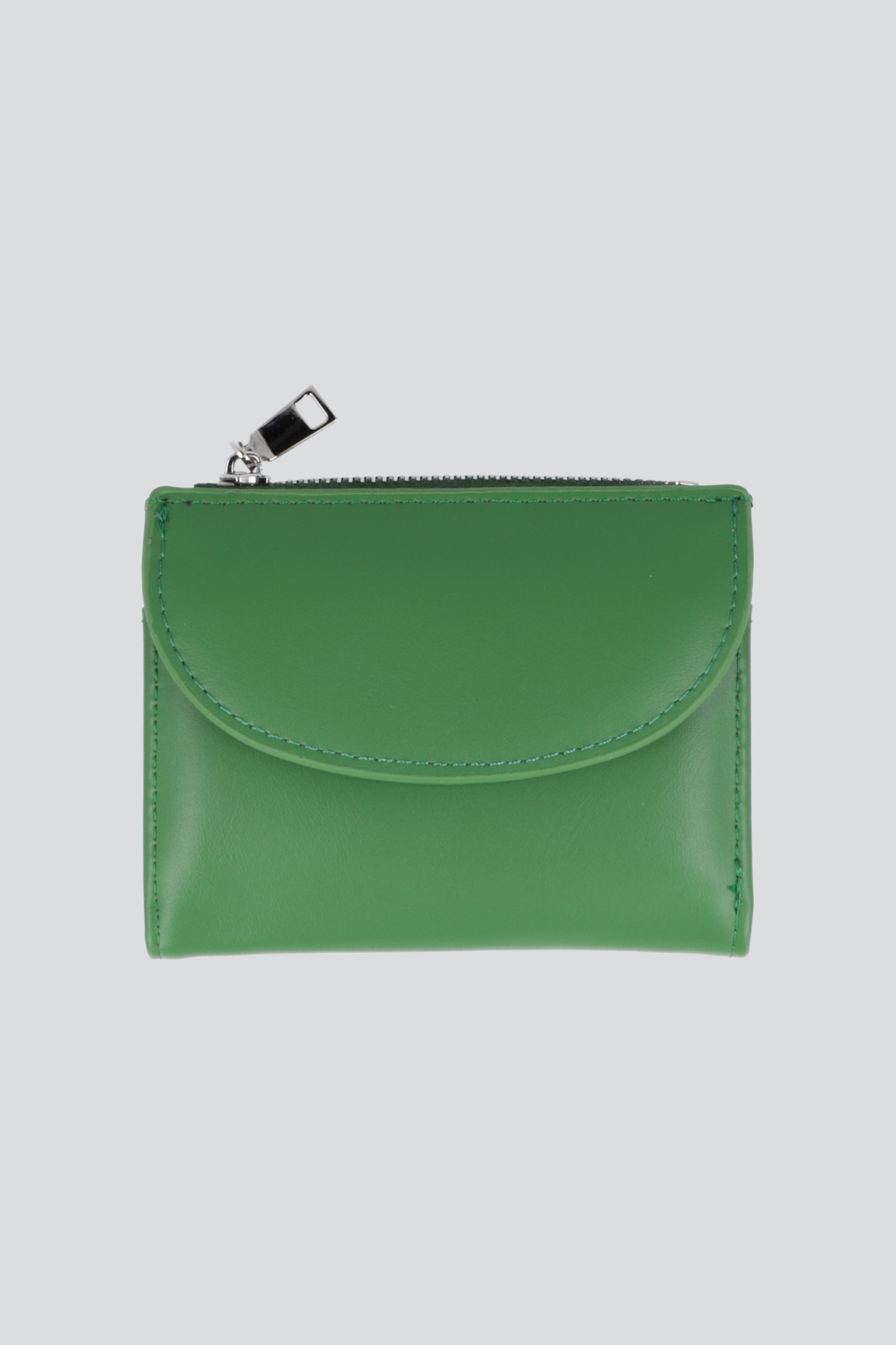 Cartera tapa media luna