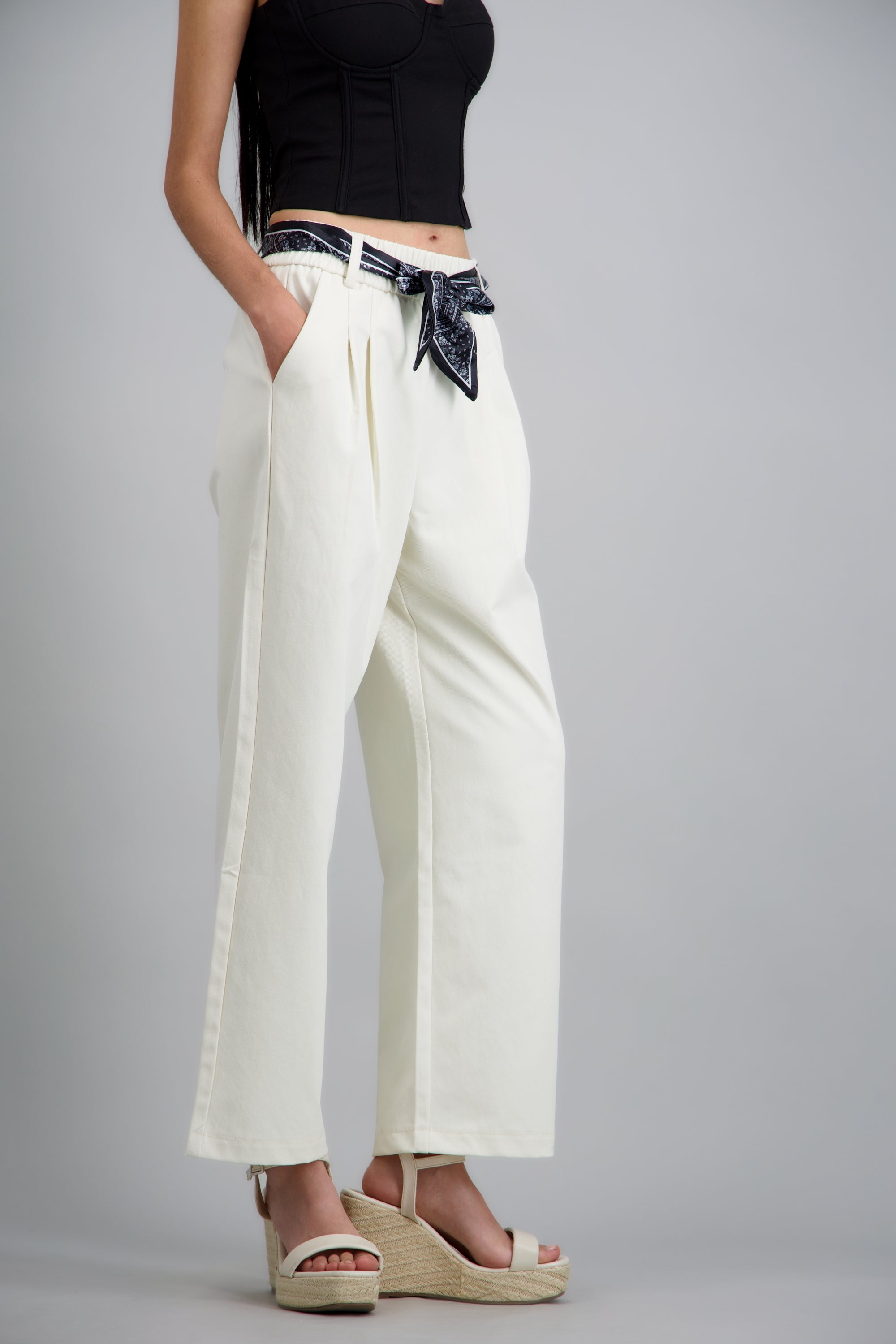 Pantalón wide leg con paliacate HUESO