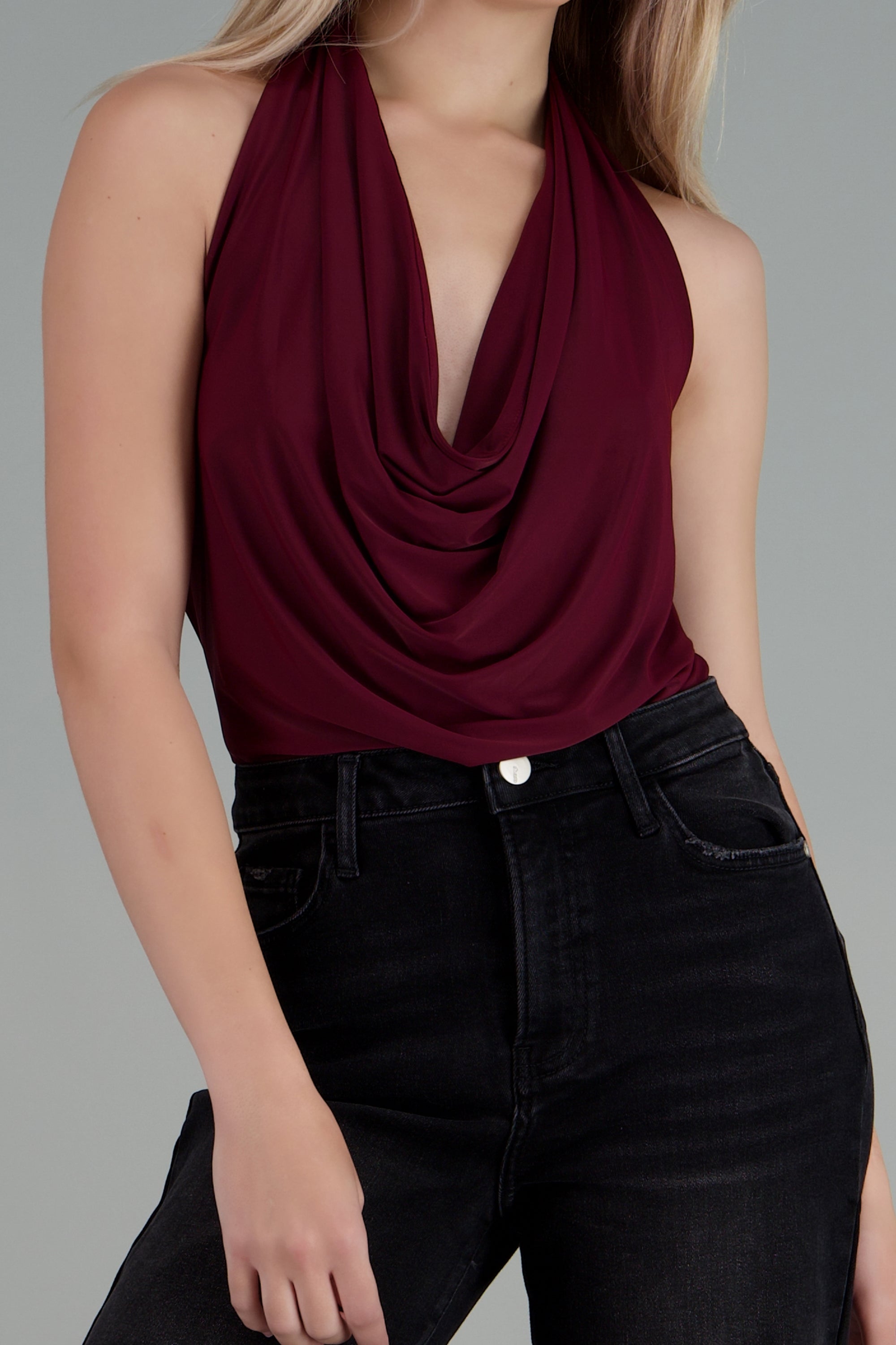 Top cuello cascada halter VINO