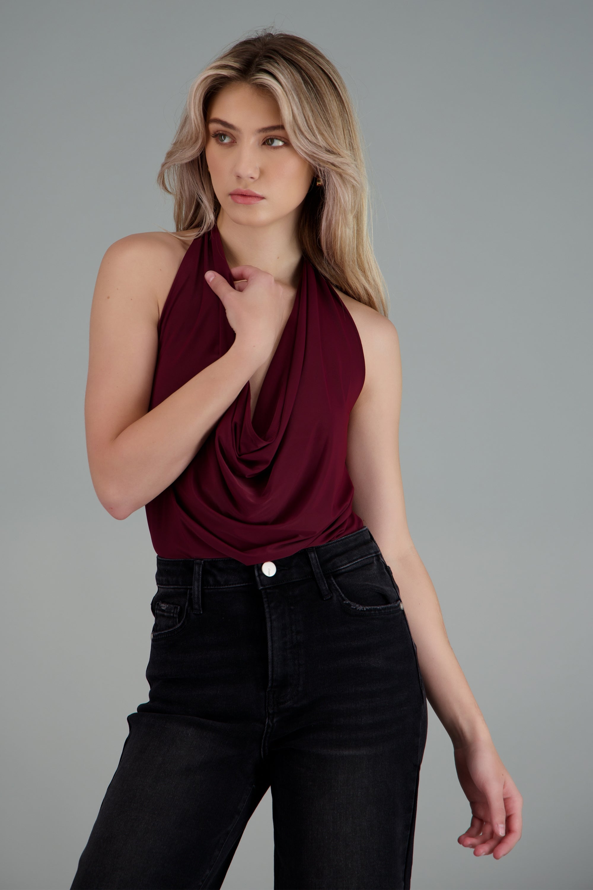 Top cuello cascada halter VINO