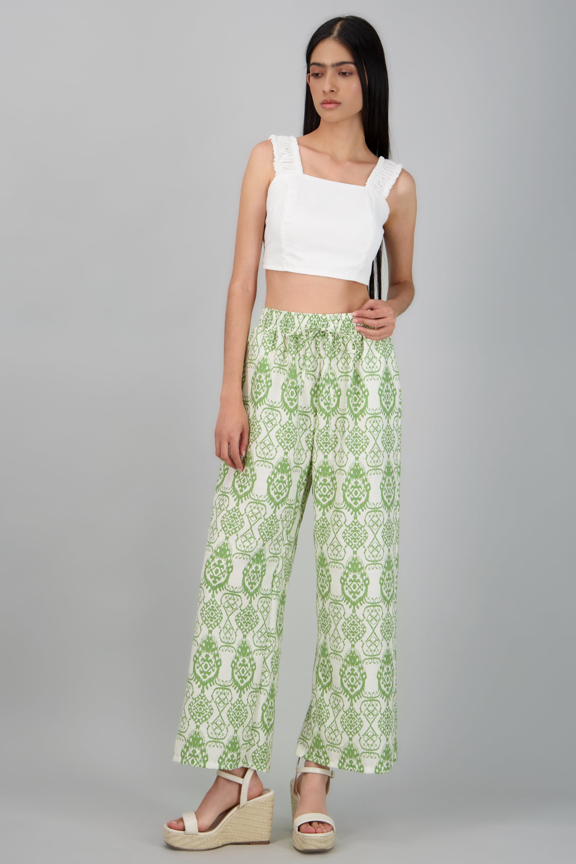 GREEN