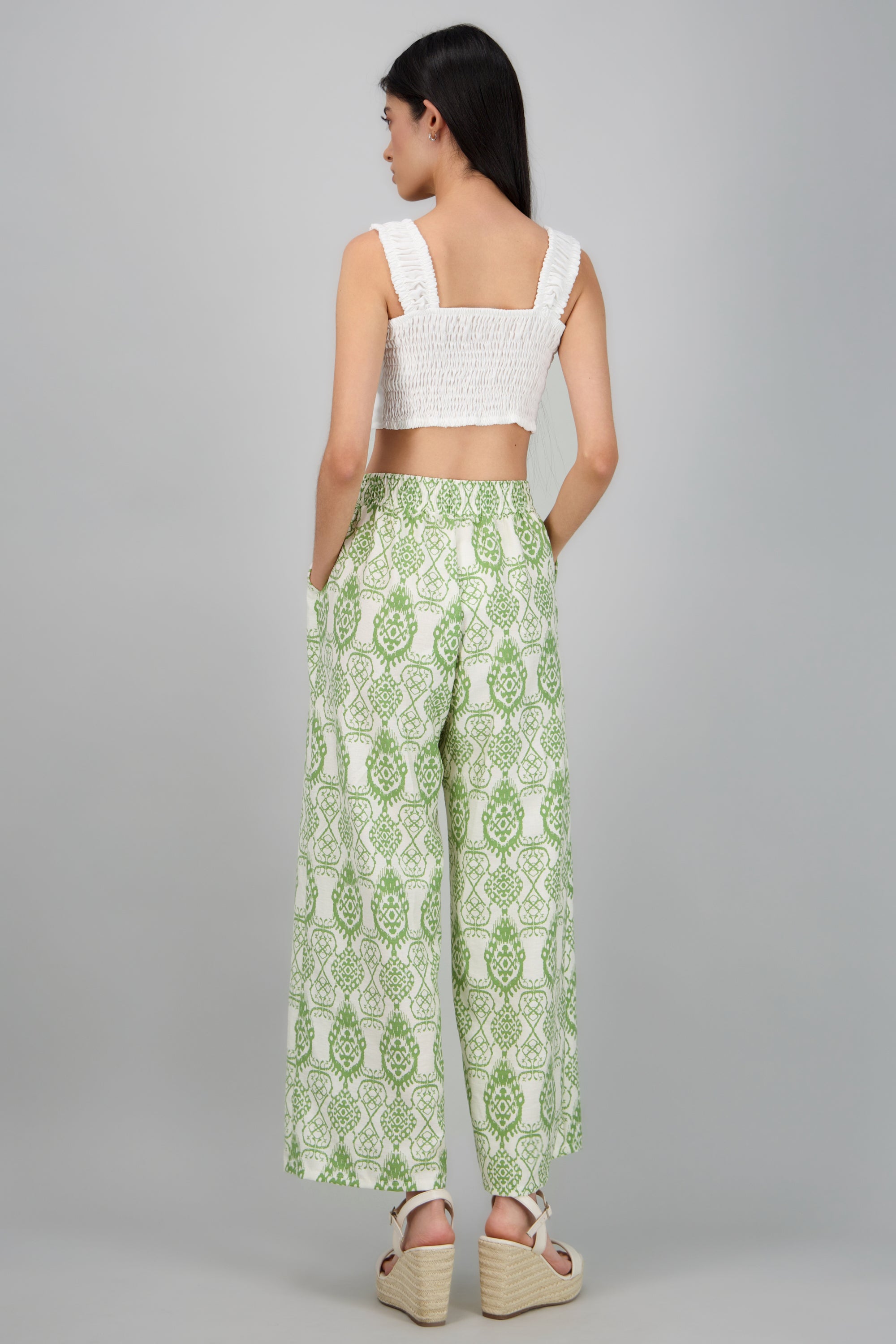 GREEN