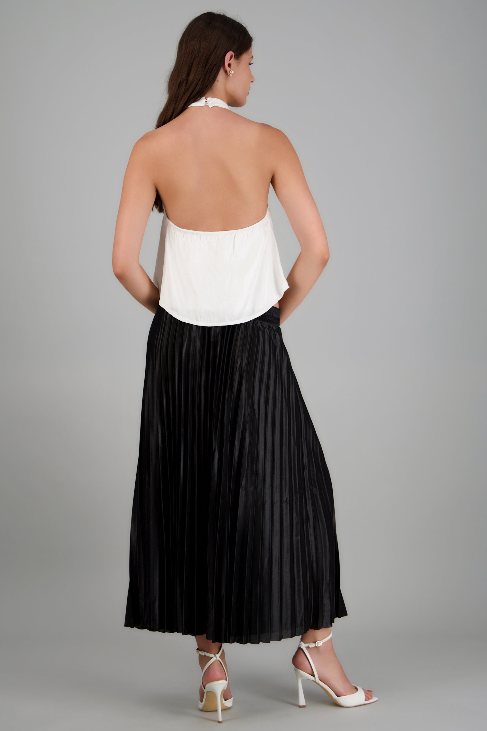 Falda midi plisada satinada NEGRO