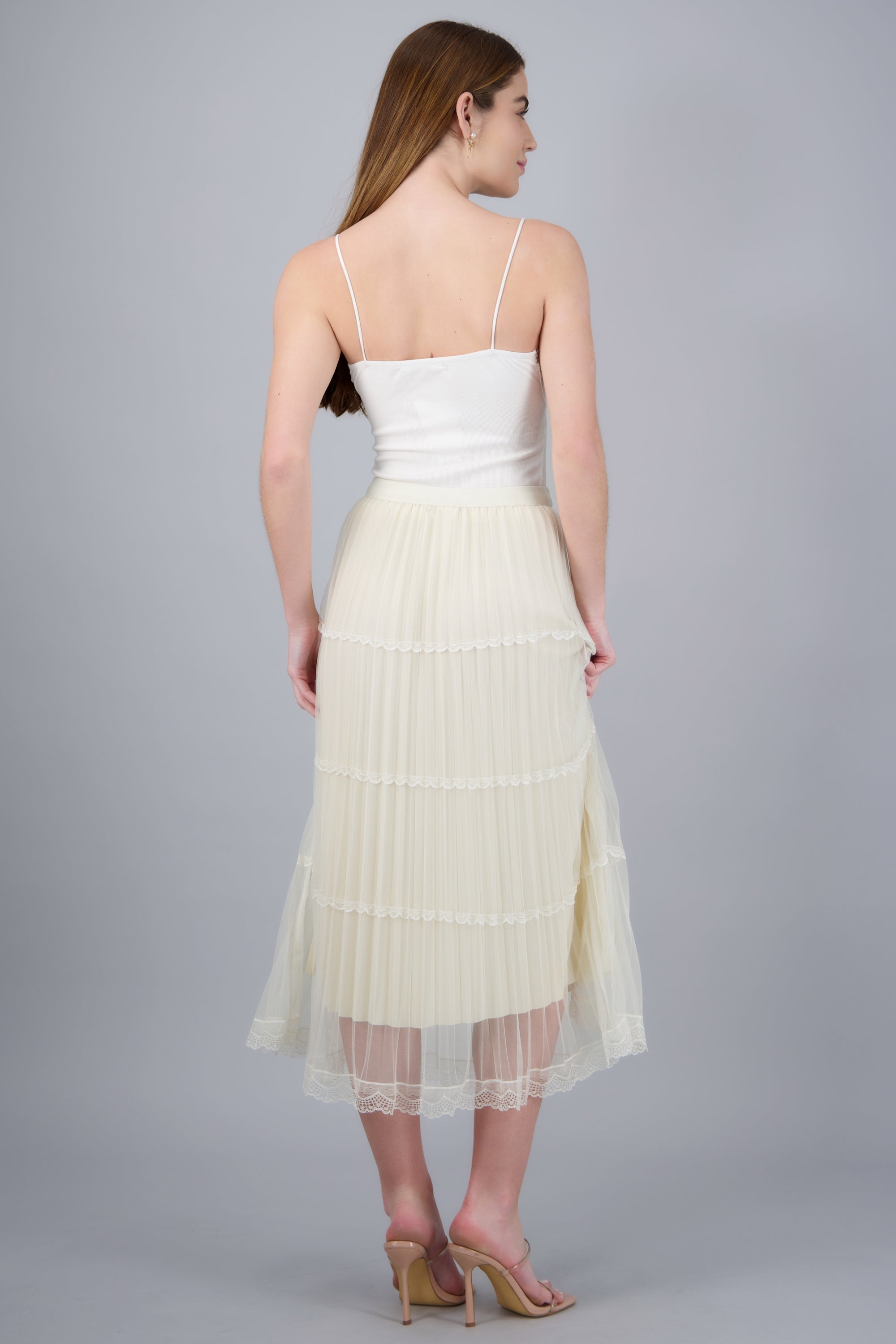 Falda midi cortes plisada CREMA