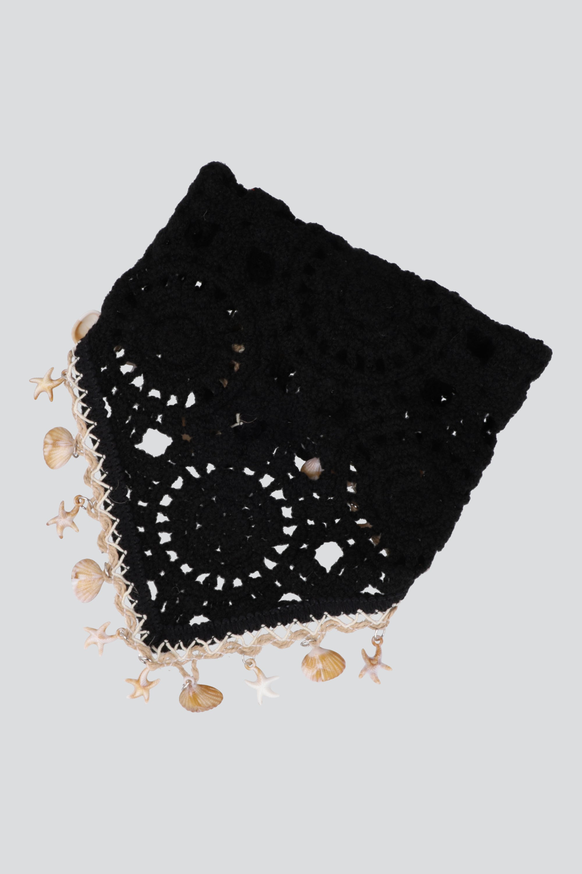Pañuelo crochet con aplicaciones NEGRO