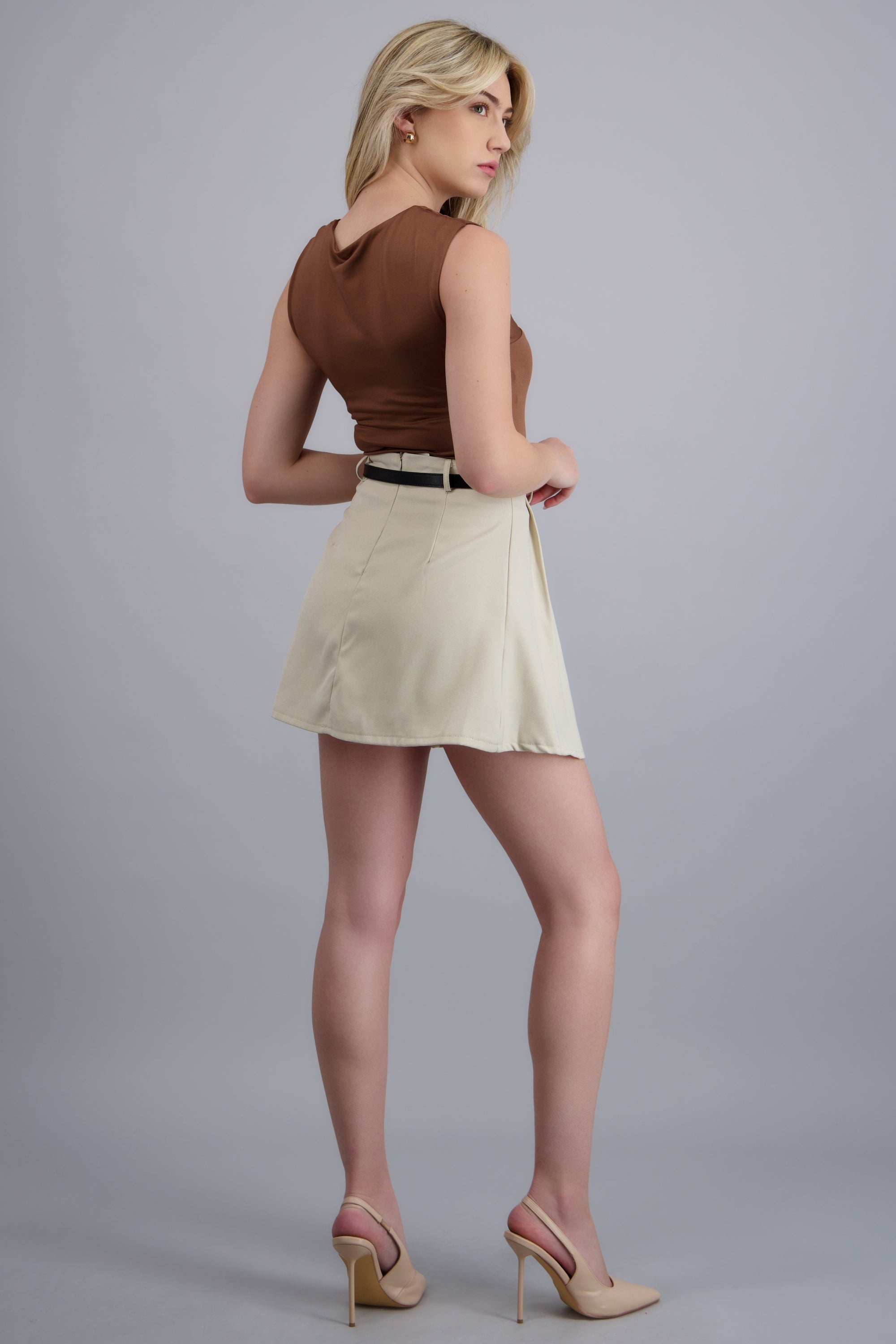 Mini falda tablones con cinto BEIGE