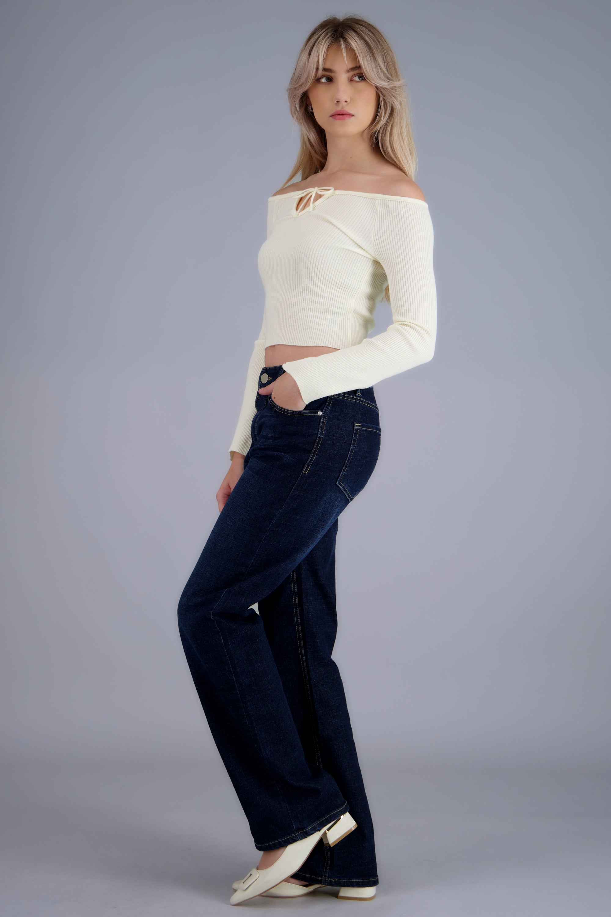 Jeans straight tiro medio DARK WASH