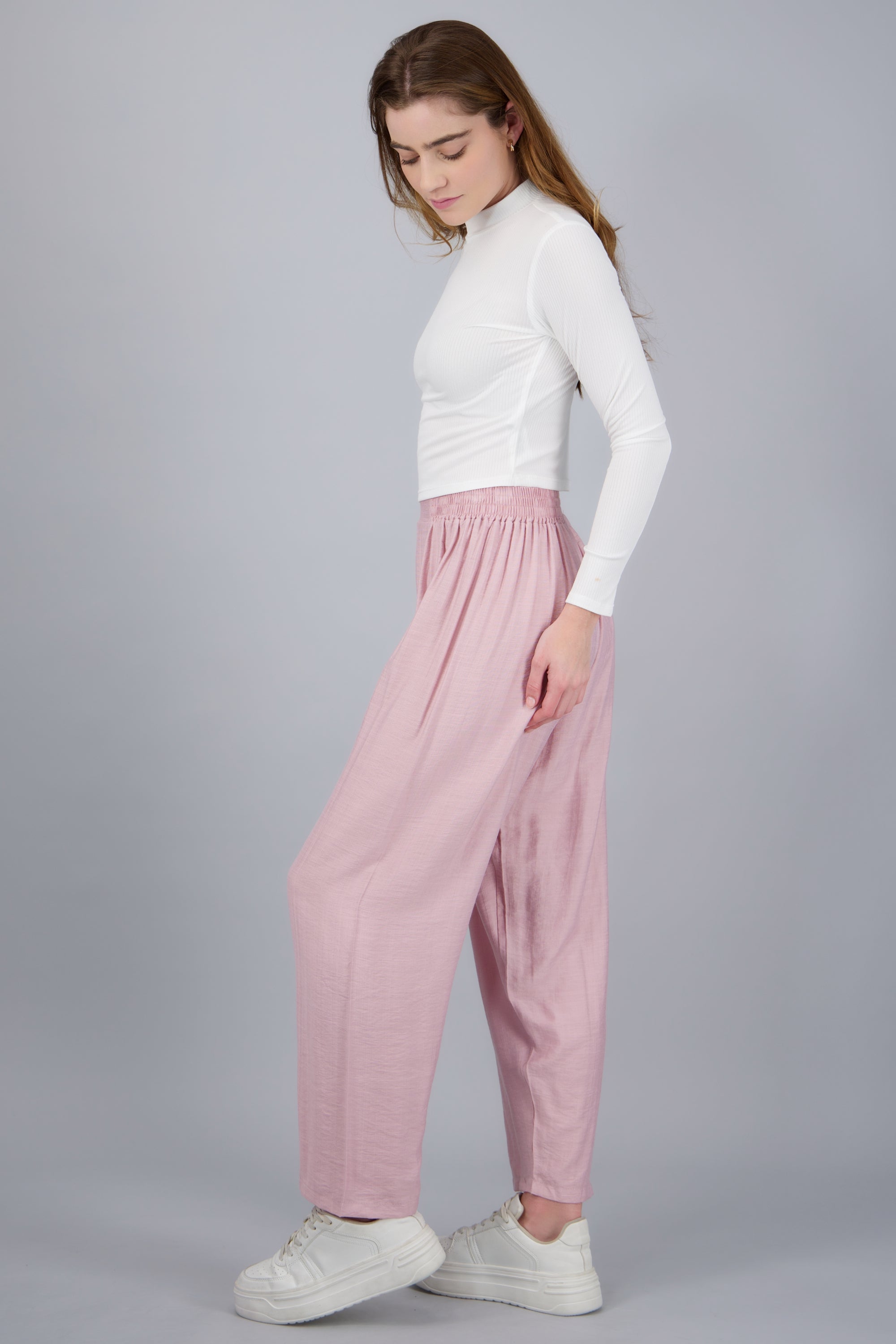 Pantalón recto básico ROSA