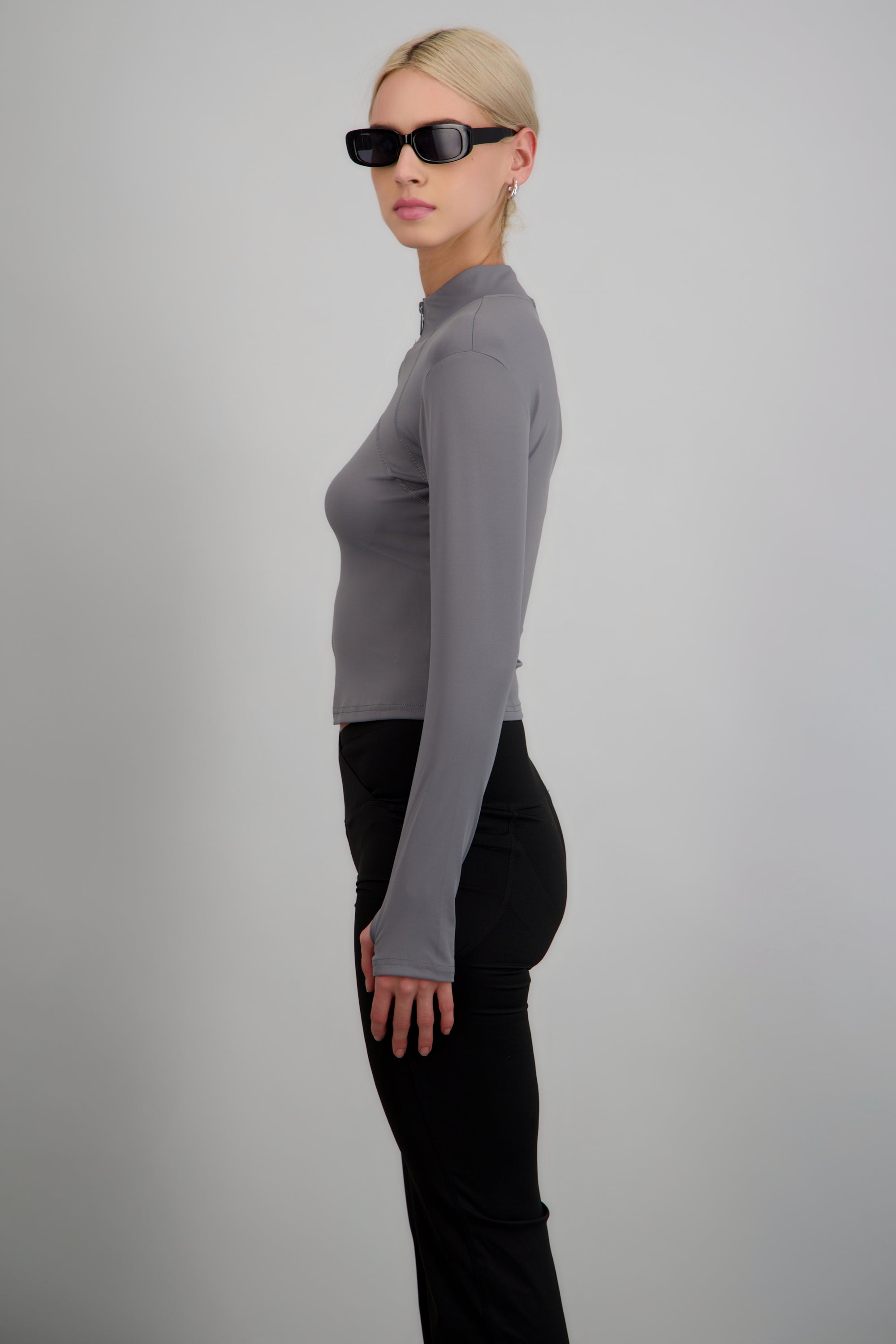 Chamarra con zipper deportiva GRIS