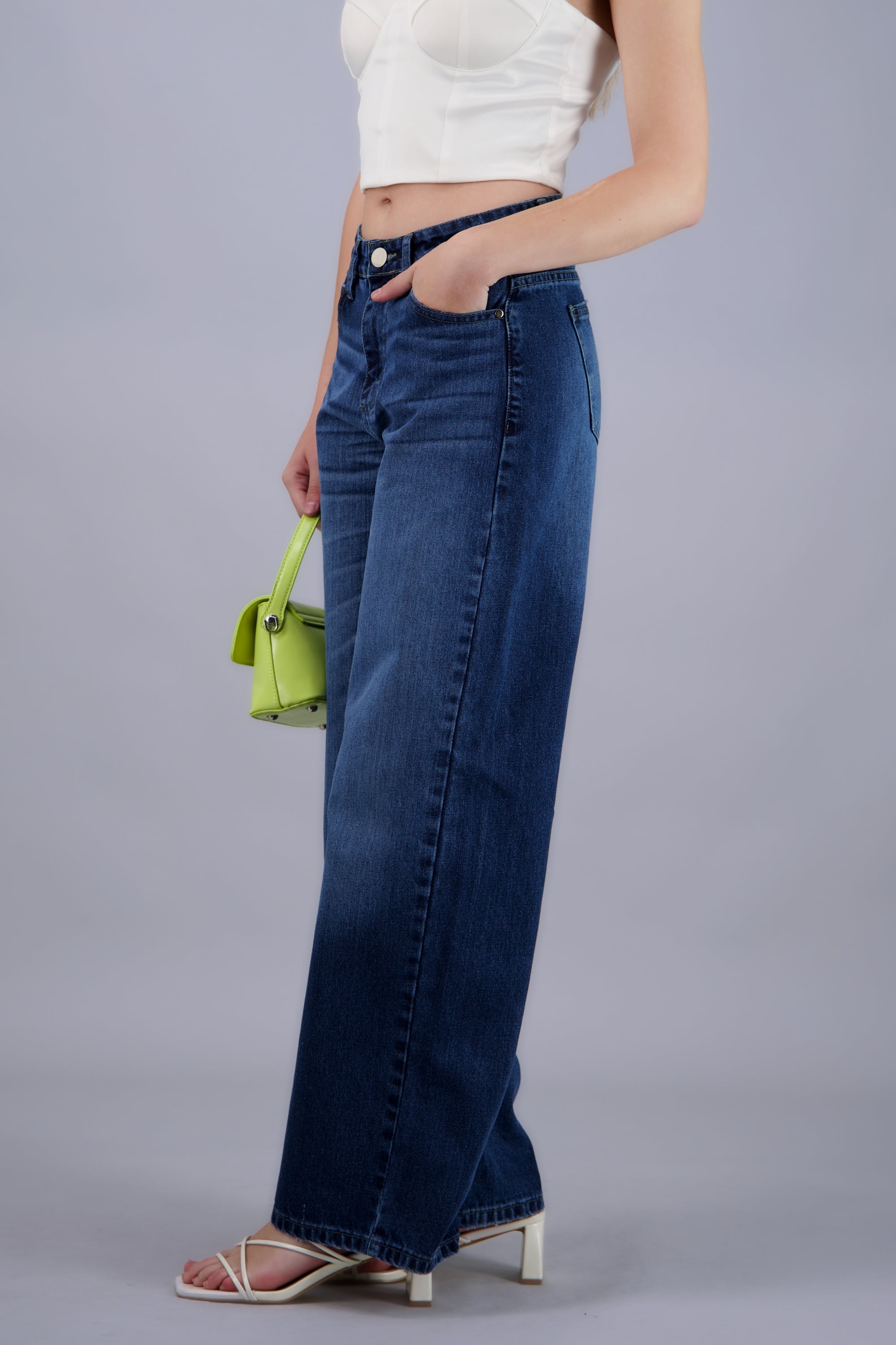 Jeans wide leg amplios MEDIUM WASH