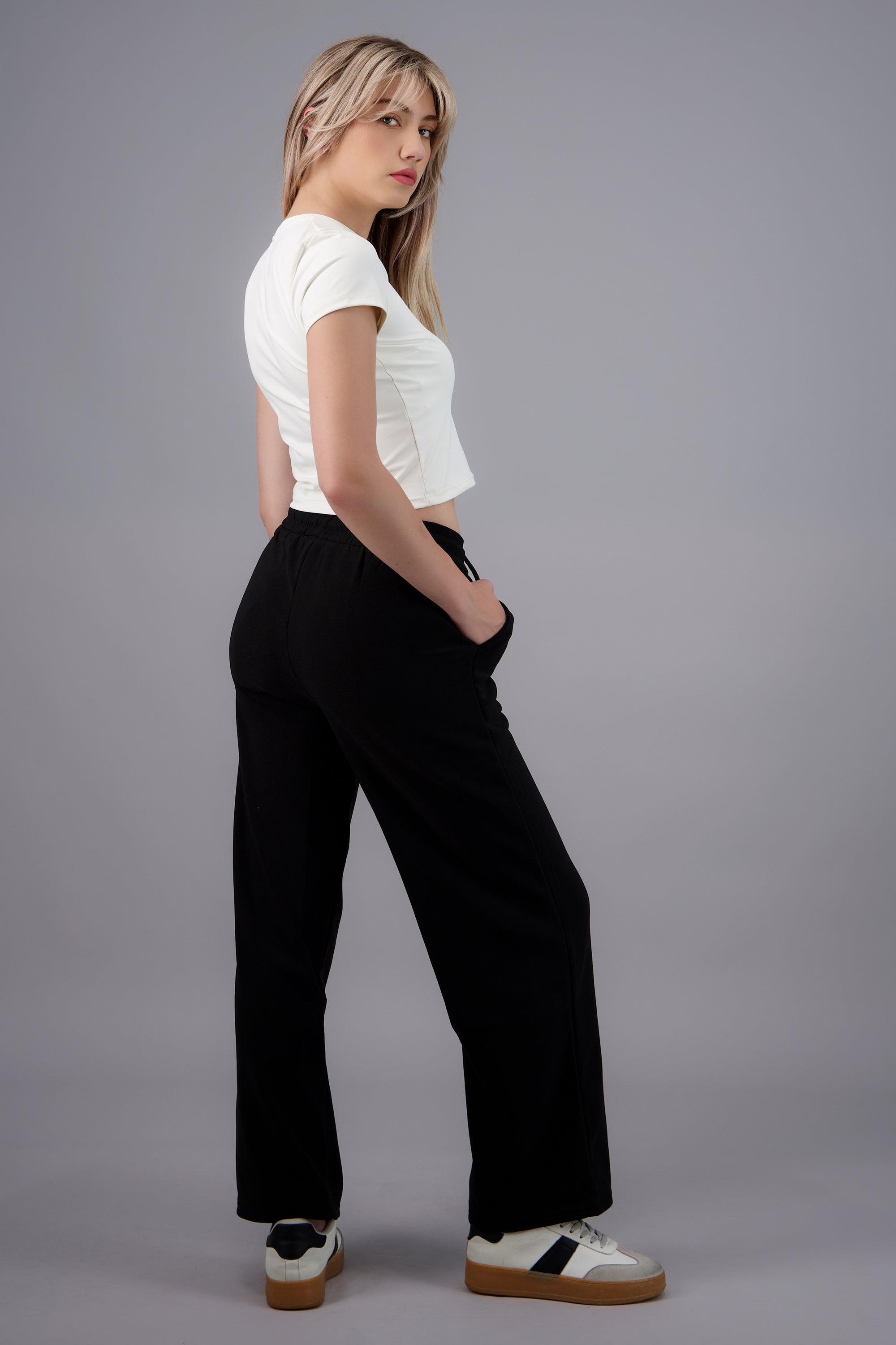 Pants rectos con fleece NEGRO