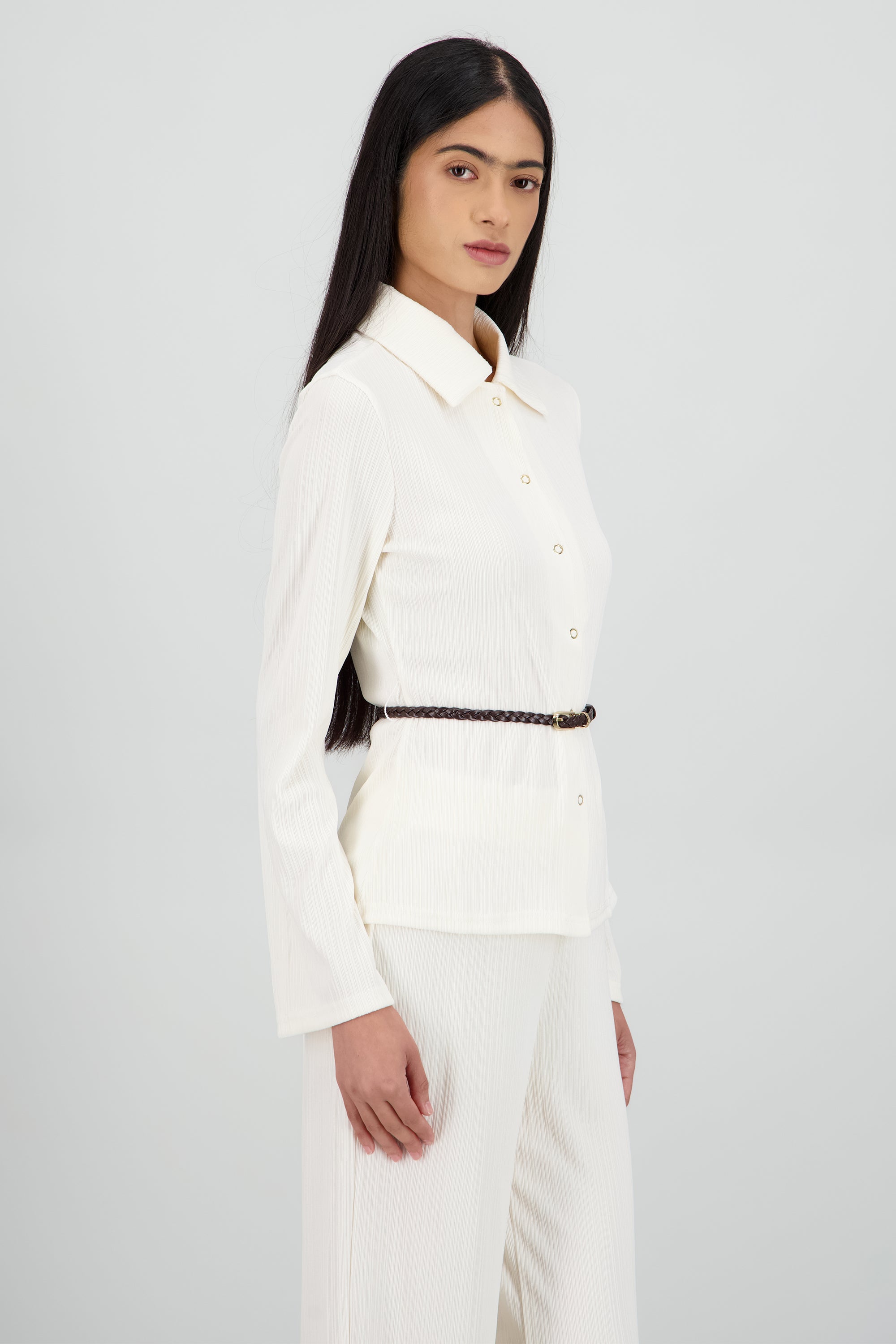 Blusa con cinturon HUESO