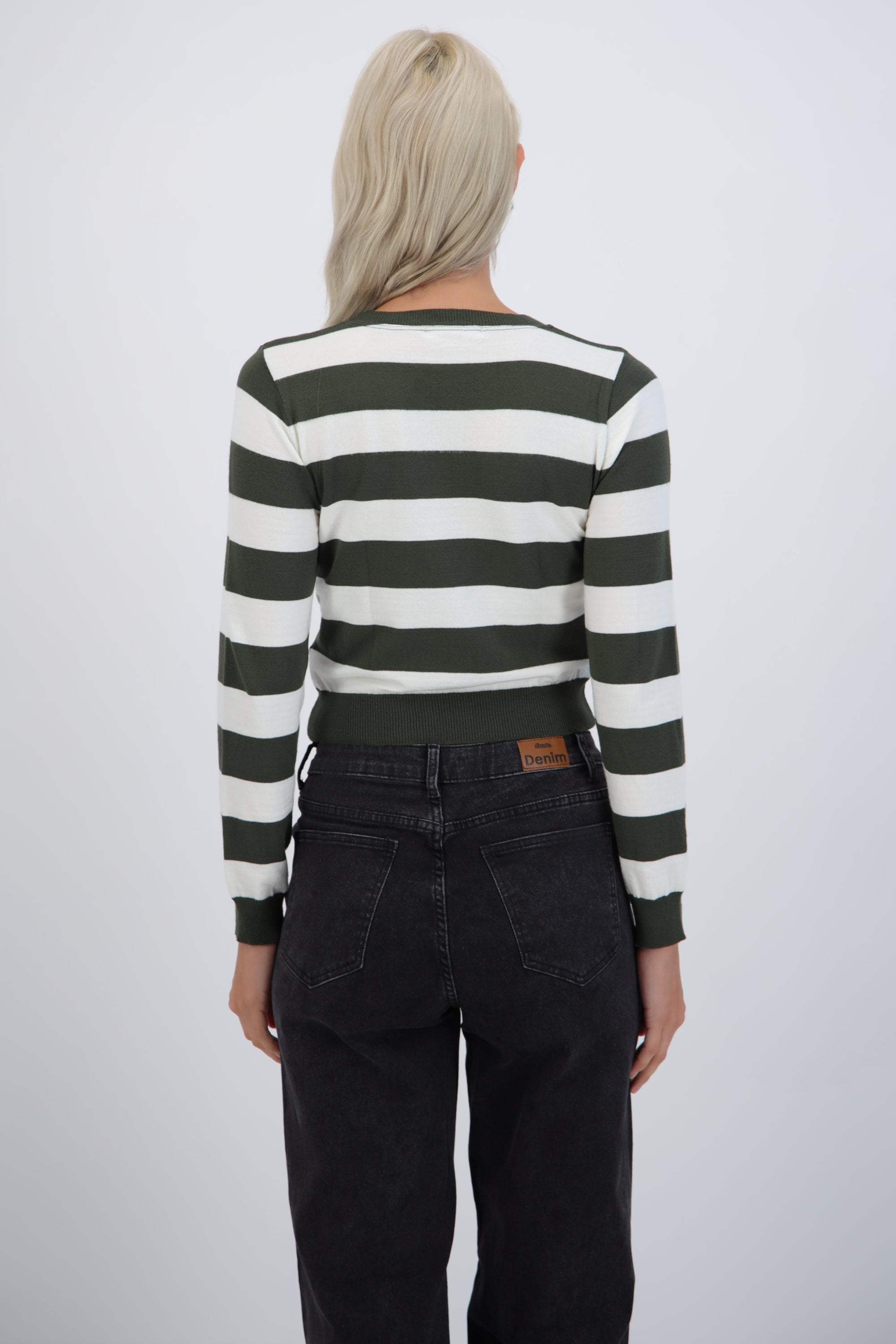 Sueter basico lineas