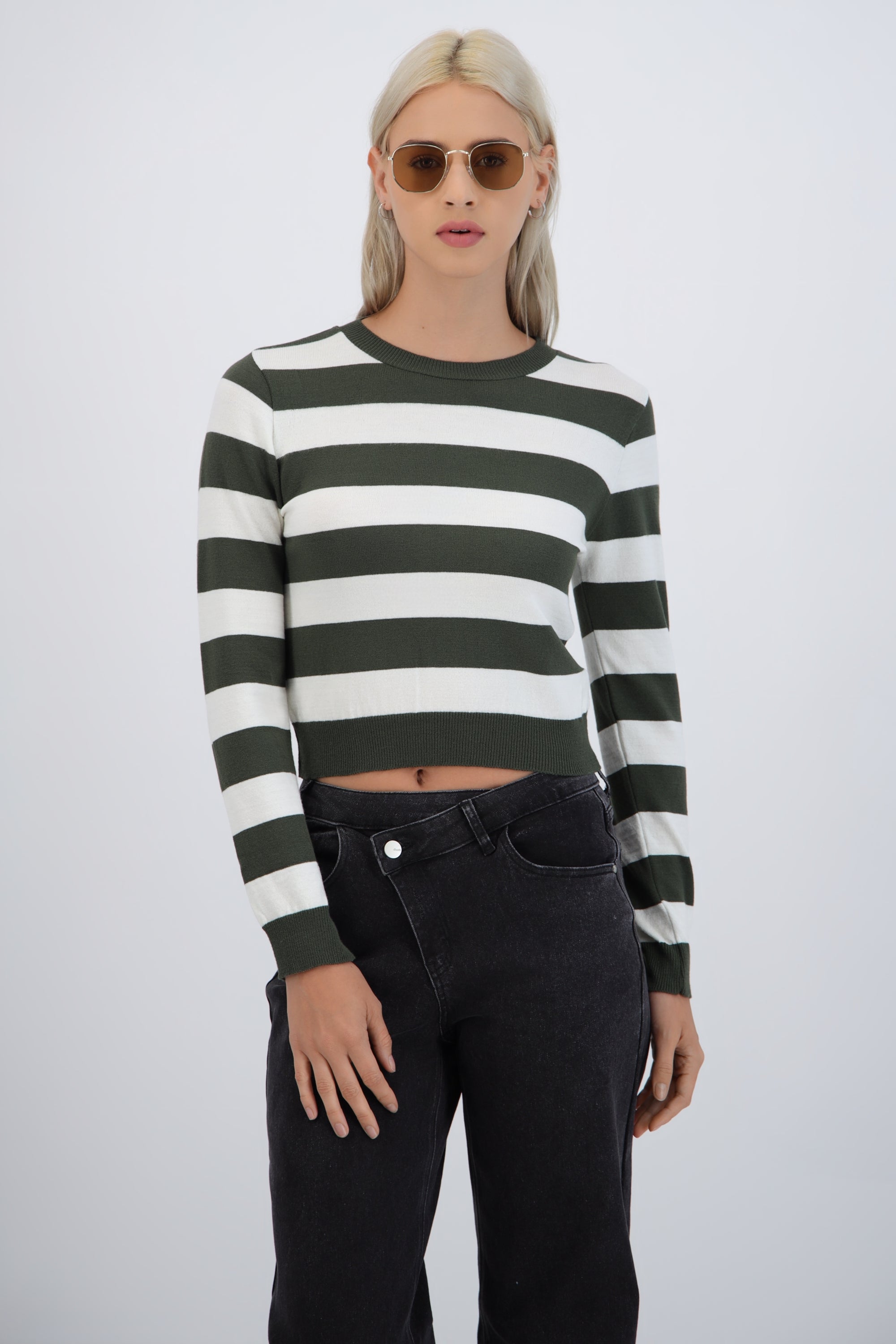 Sueter basico lineas