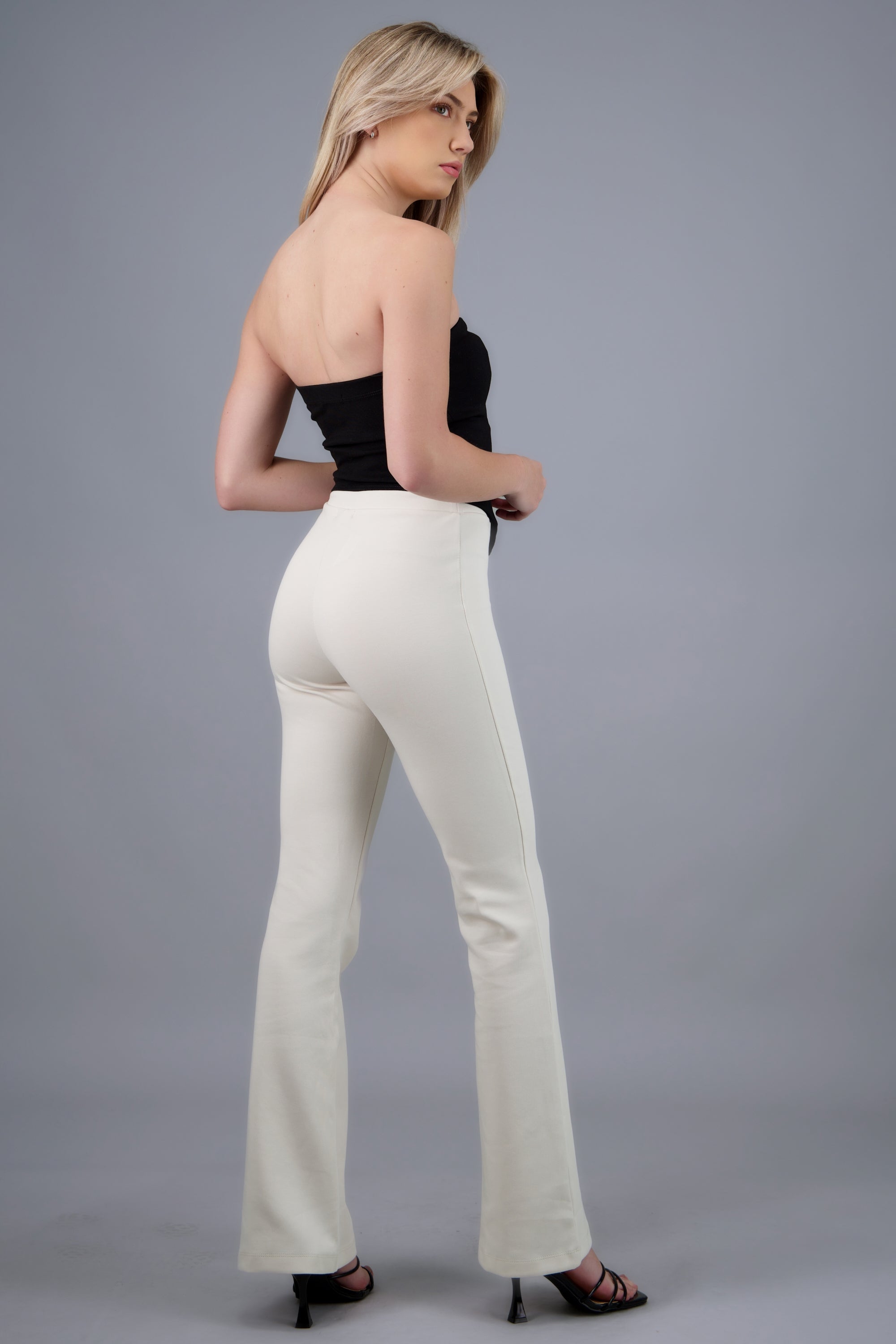 Pantalon corte flare linea BLANCO