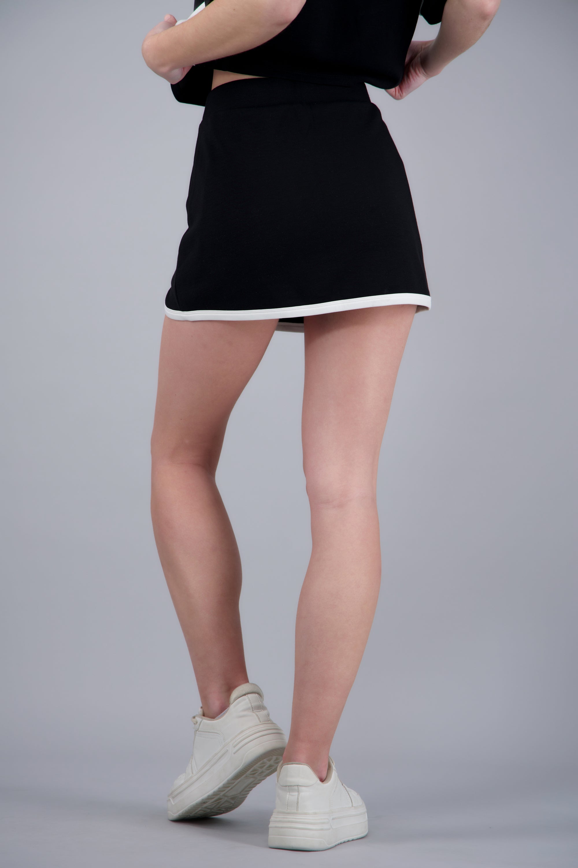 Falda deportiva contraste NEGRO COMBO