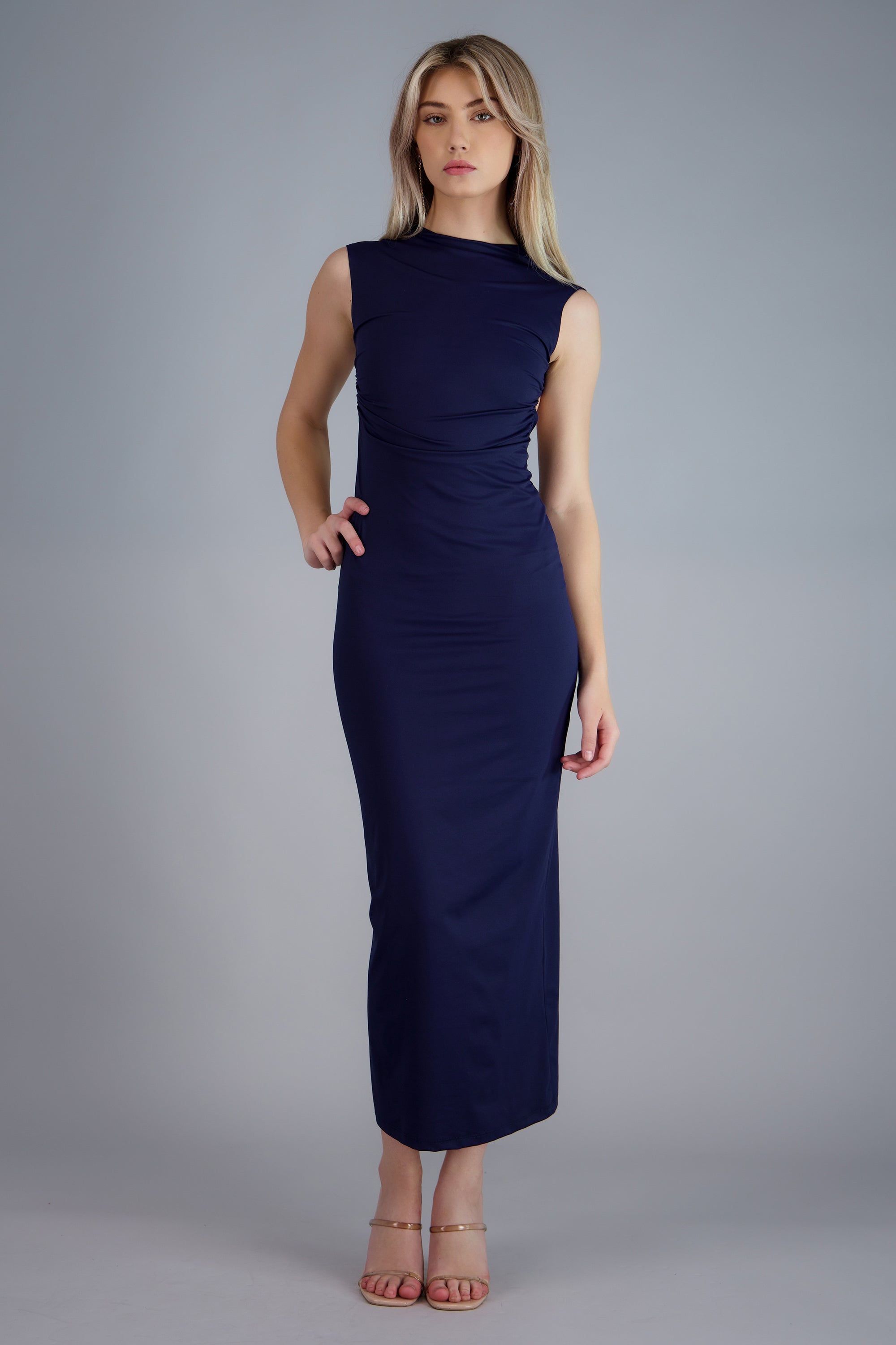 Vestido espalda descubierta detalle fruncido MARINO