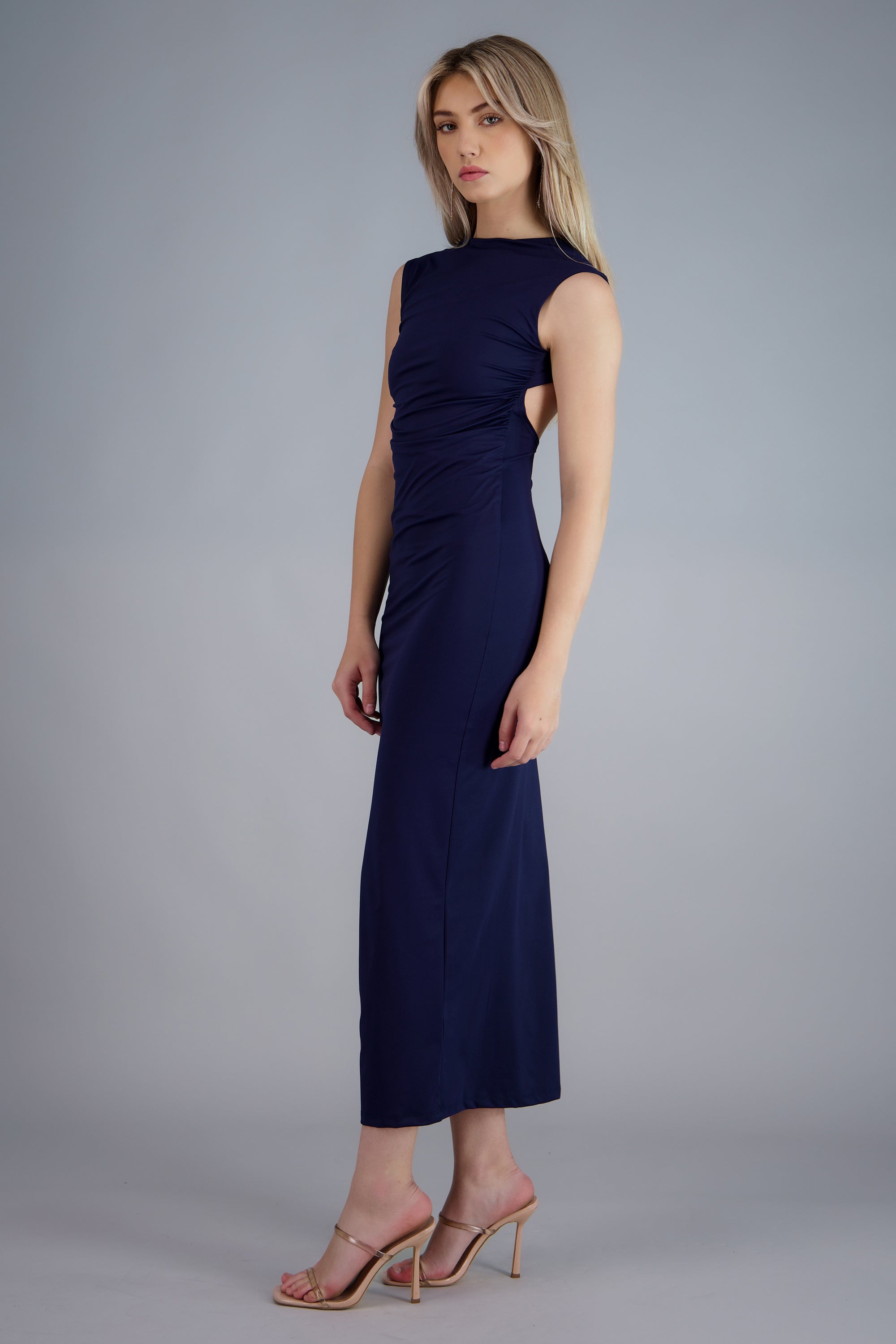 Vestido espalda descubierta detalle fruncido MARINO