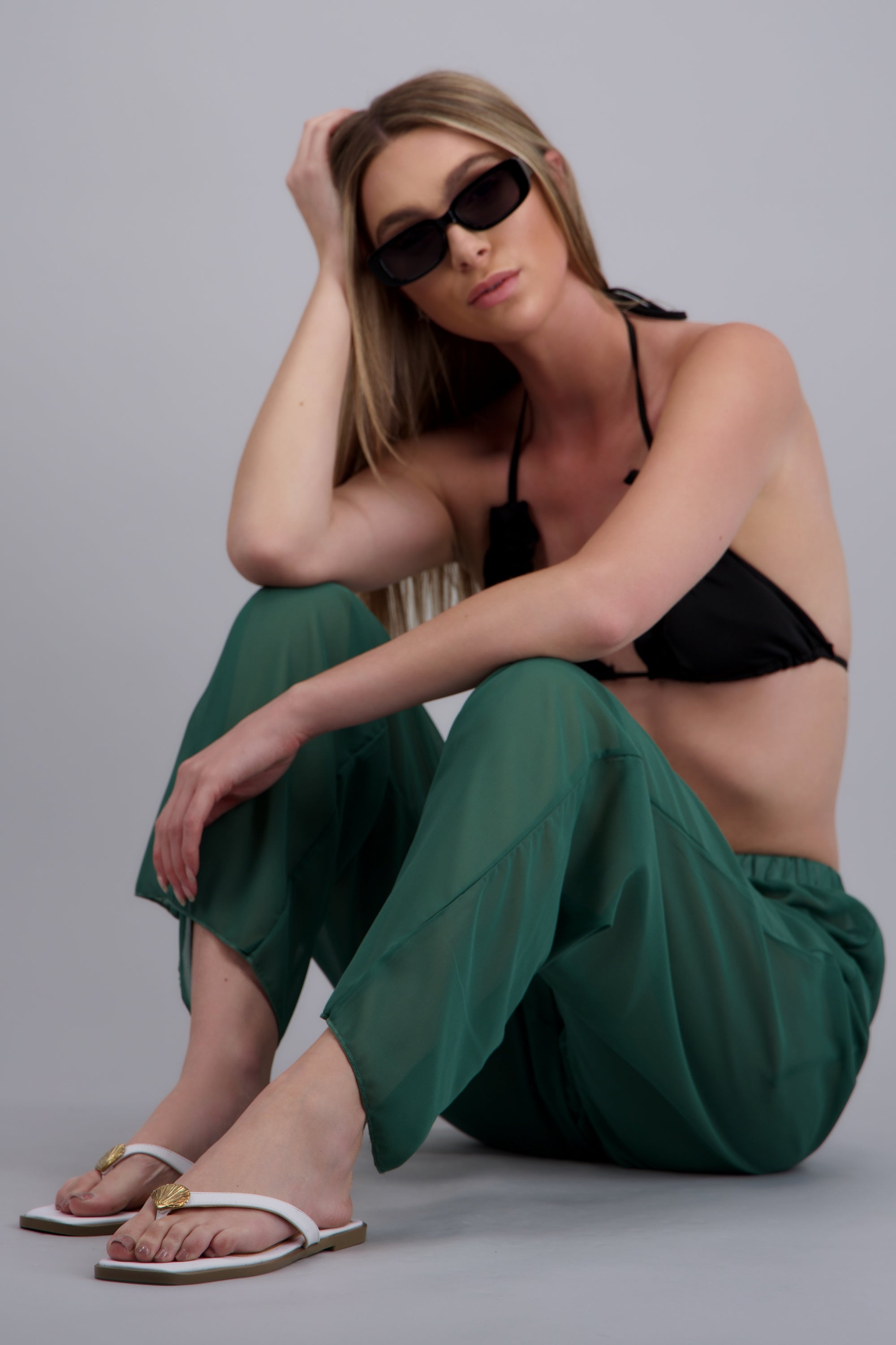 SANDALIA PATA DE GALLO CONCHA BLANCO