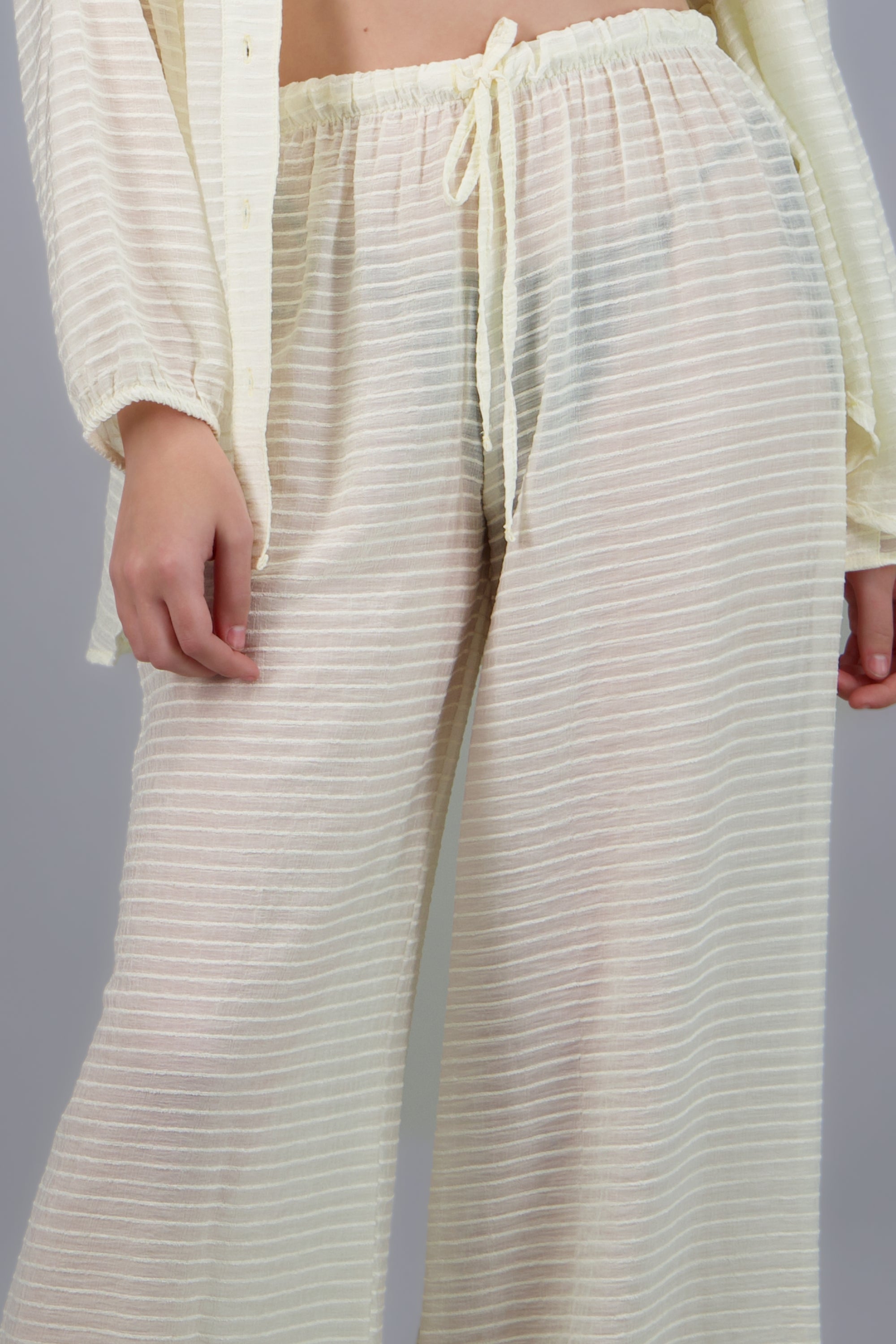 Pantalon ligero lineas HUESO