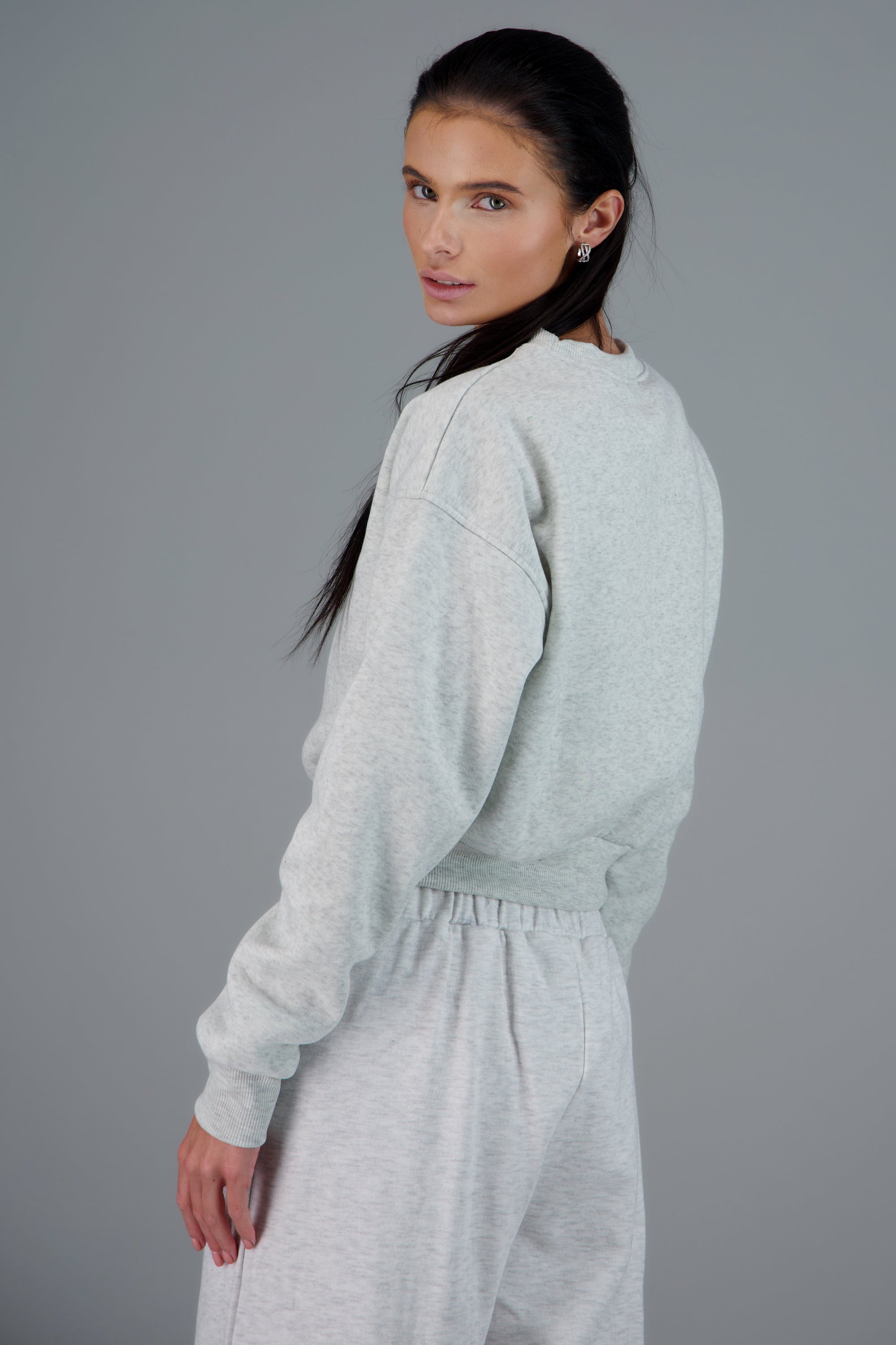 Sudadera crop GRIS CLARO