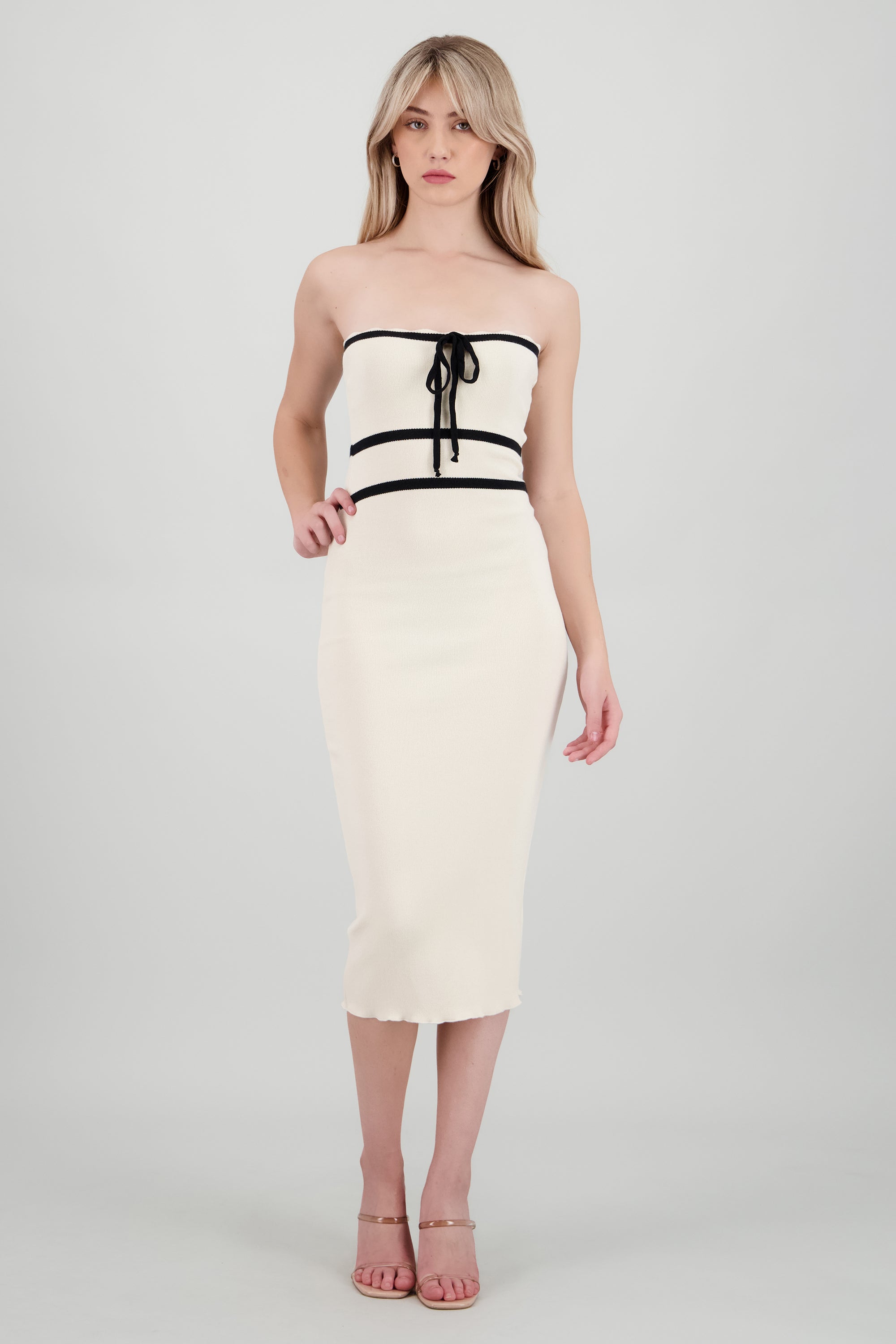 Vestido maxi contraste cintura HUESO