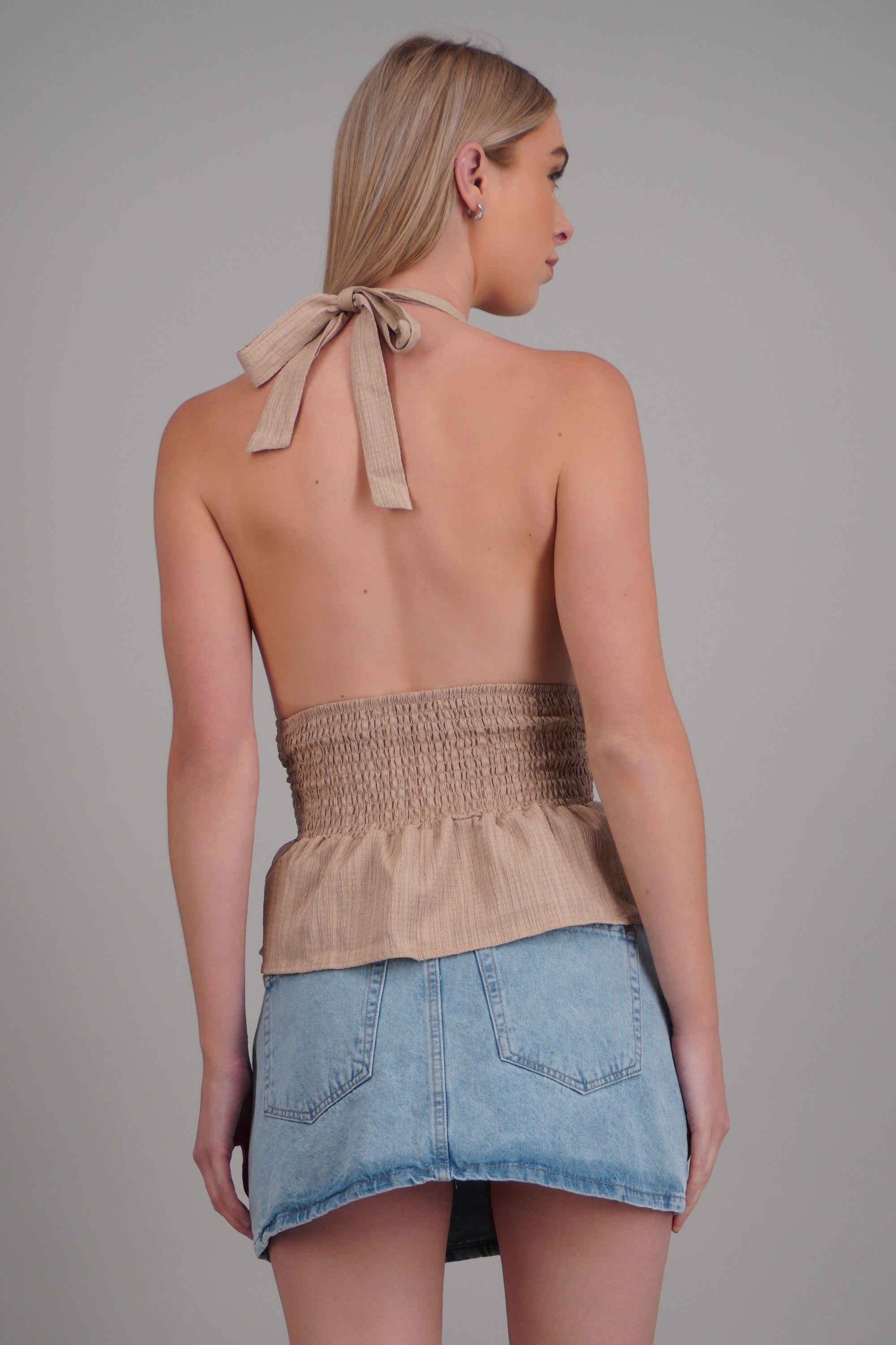 Blusa halter detalle conchas TAUPE