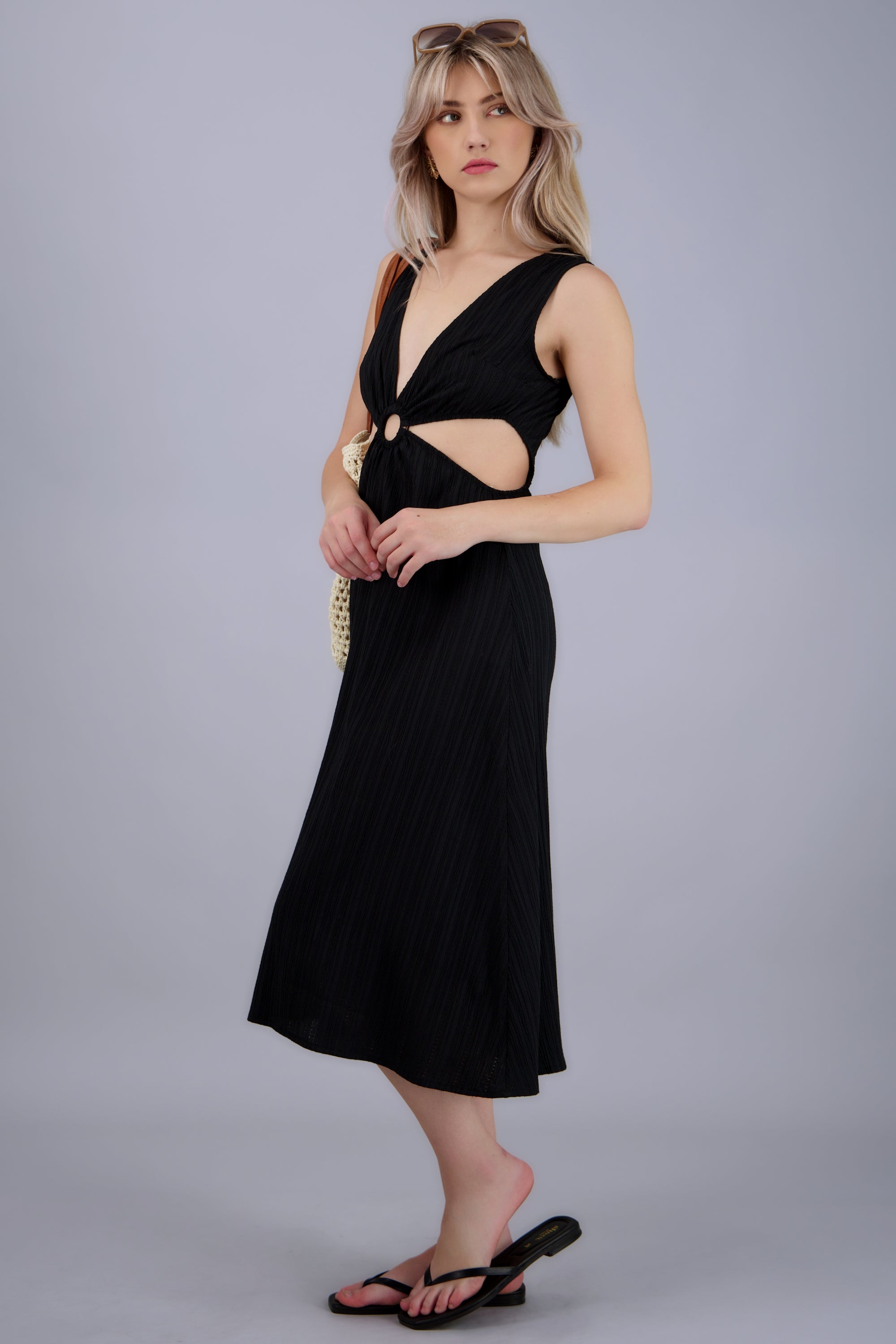 Vestido detalle aro escote v NEGRO