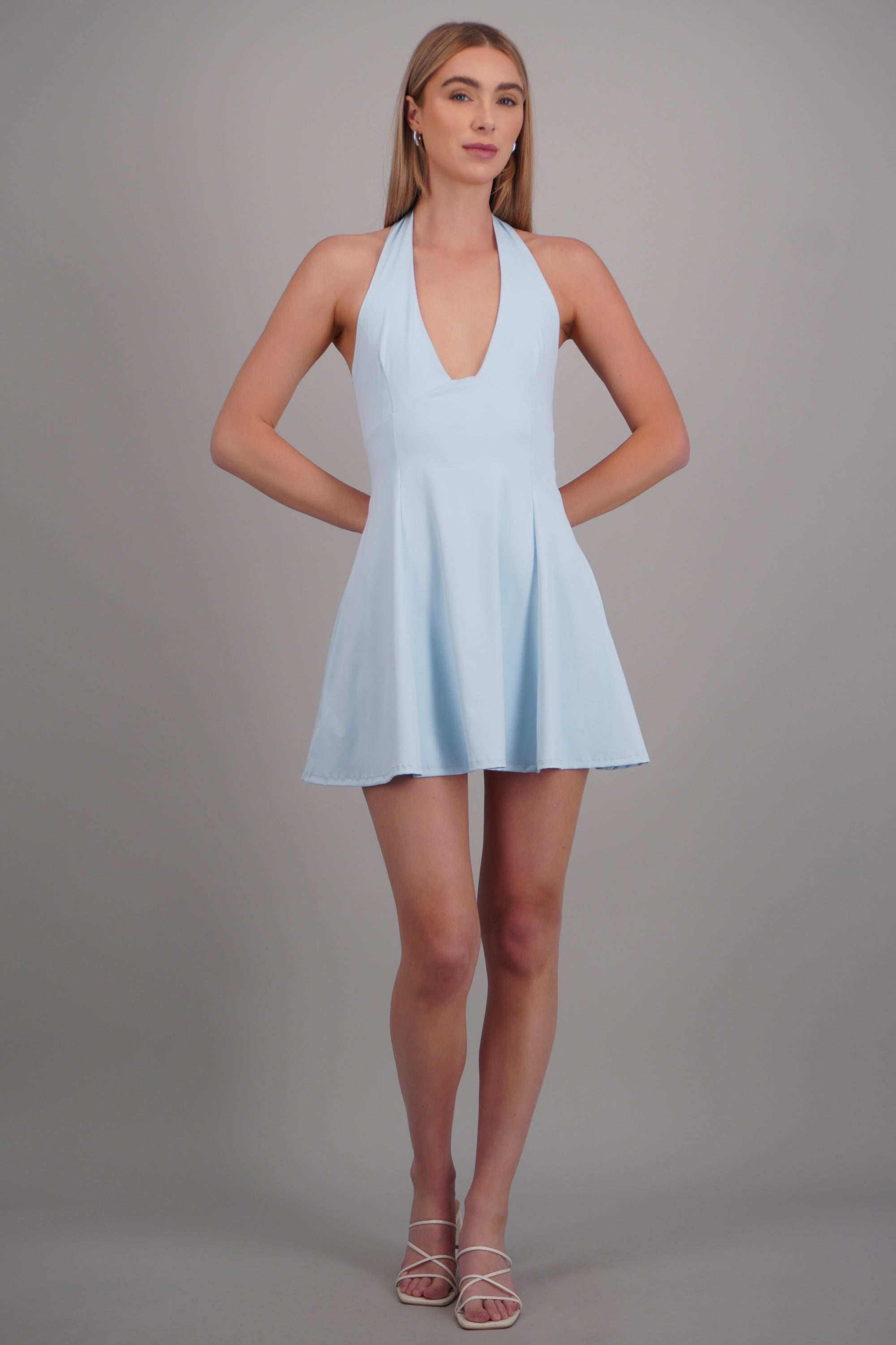Vestido mini halter AZUL PASTEL