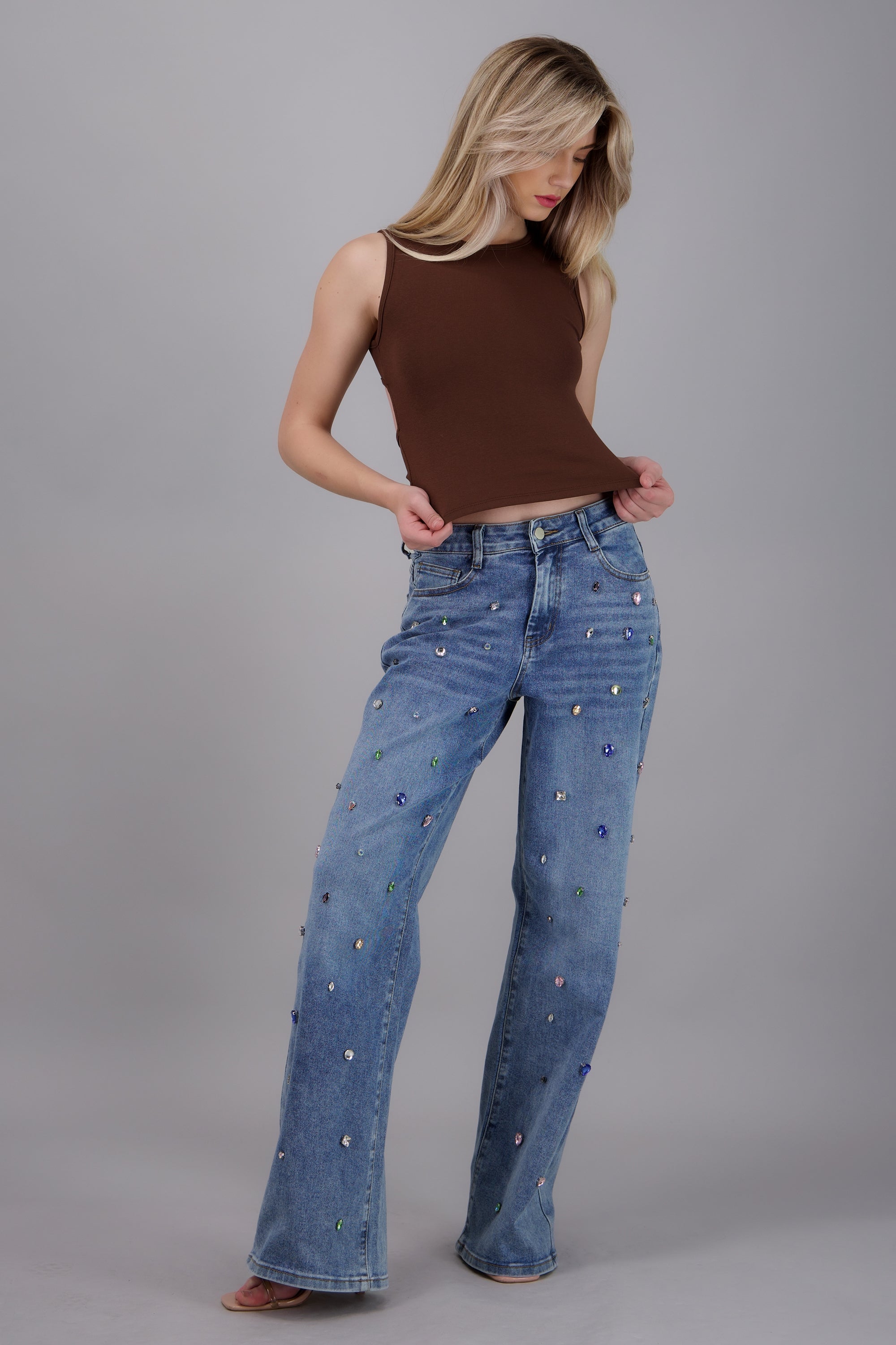 Top sin mangas rib detalle escote en espalda CHOCOLATE